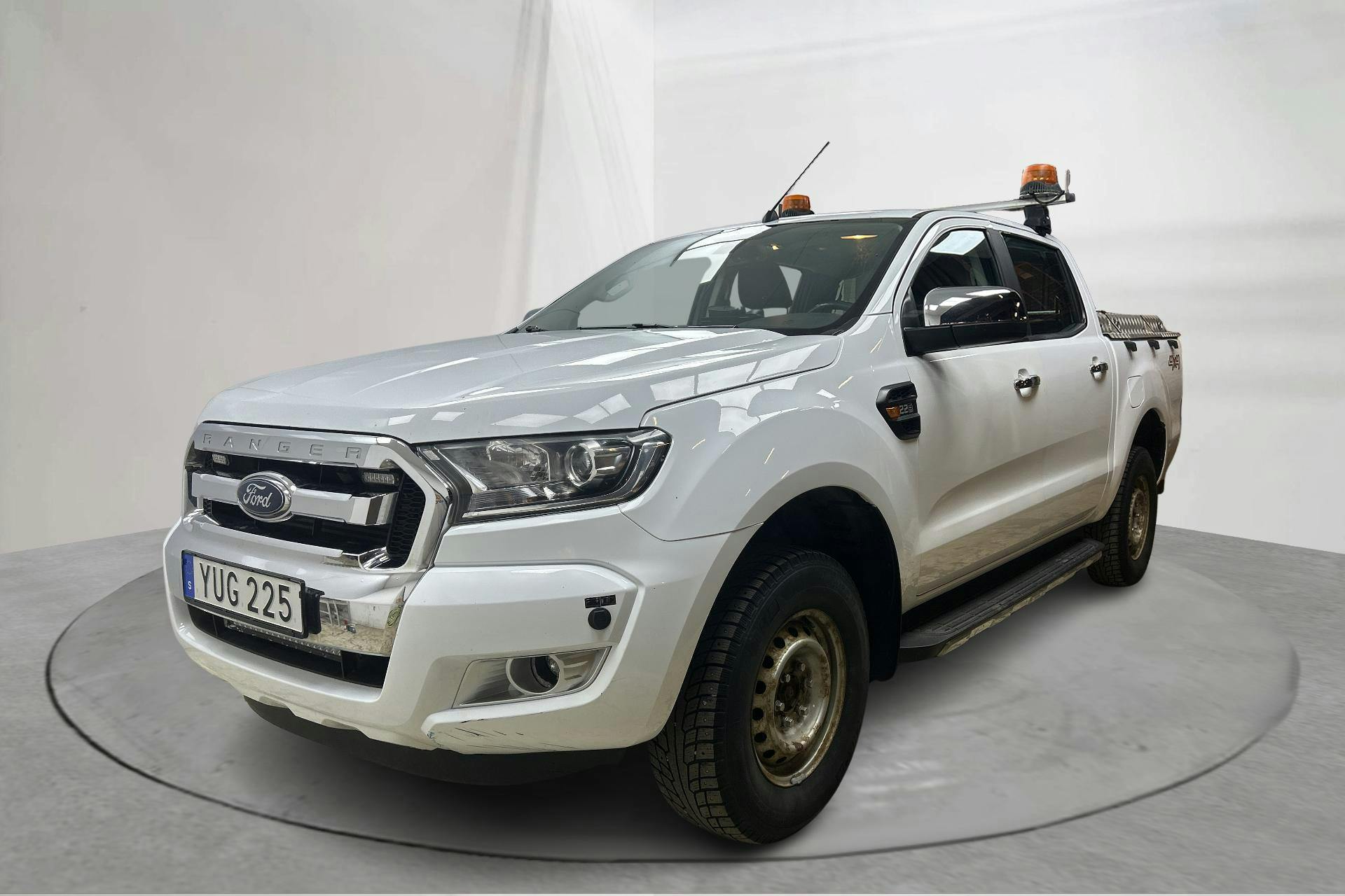 Zdjęcie prezentacyjne 1 z 14: Ford Ranger 2.2 TDCi 4WD (160hk) - 64 360 km - Automatyczna - biały - 2018