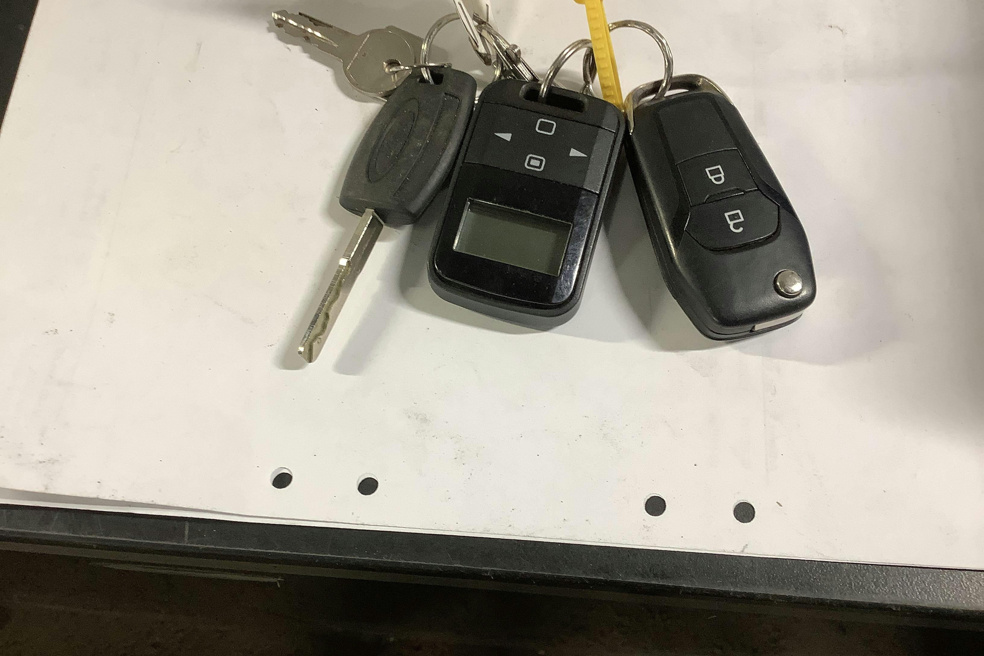 Zdjęcie prezentacyjne 14 z 14: Ford Ranger 2.2 TDCi 4WD (160hk) - 64 360 km - Automatyczna - biały - 2018