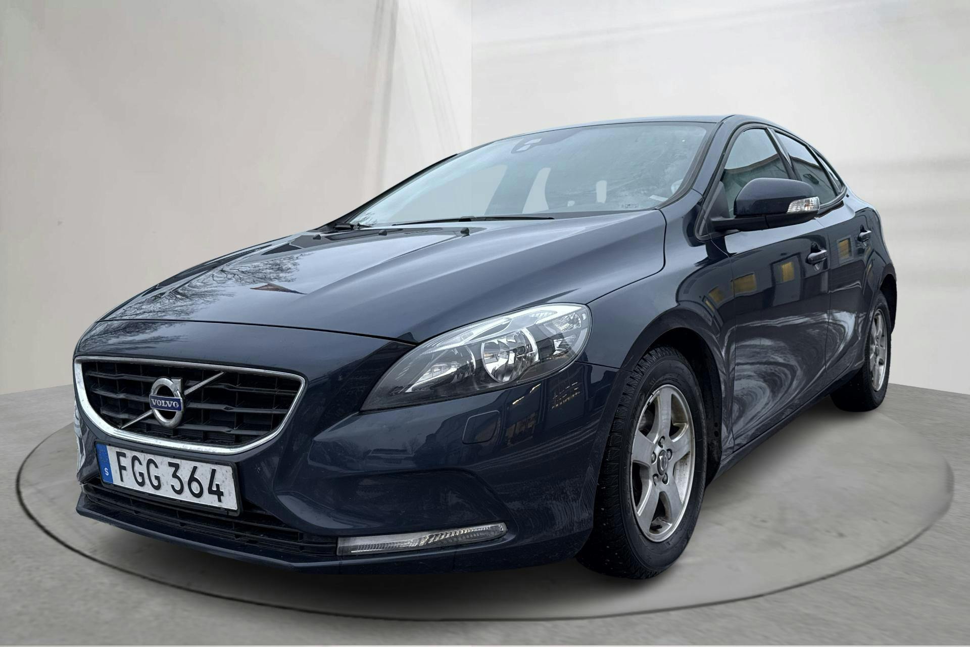 Presentation photo 1 of 16: Volvo V40 D2 (115hk) - 167 430 km - Manual - blue - 2014