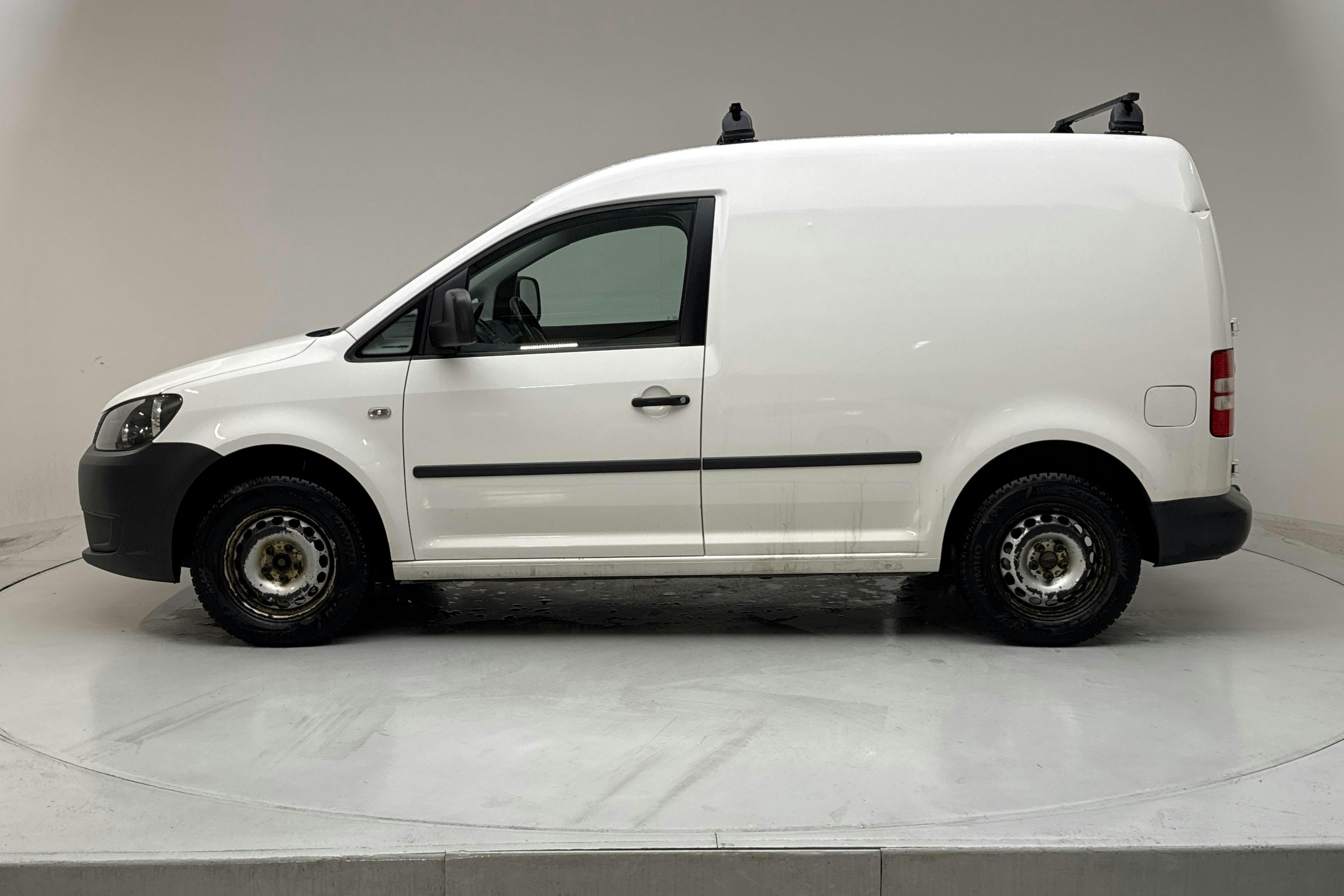 Presentationsfoto 2 av 14: VW Caddy 1.6 TDI Skåp (75hk) - 17 785 mil - Manuell - vit - 2014