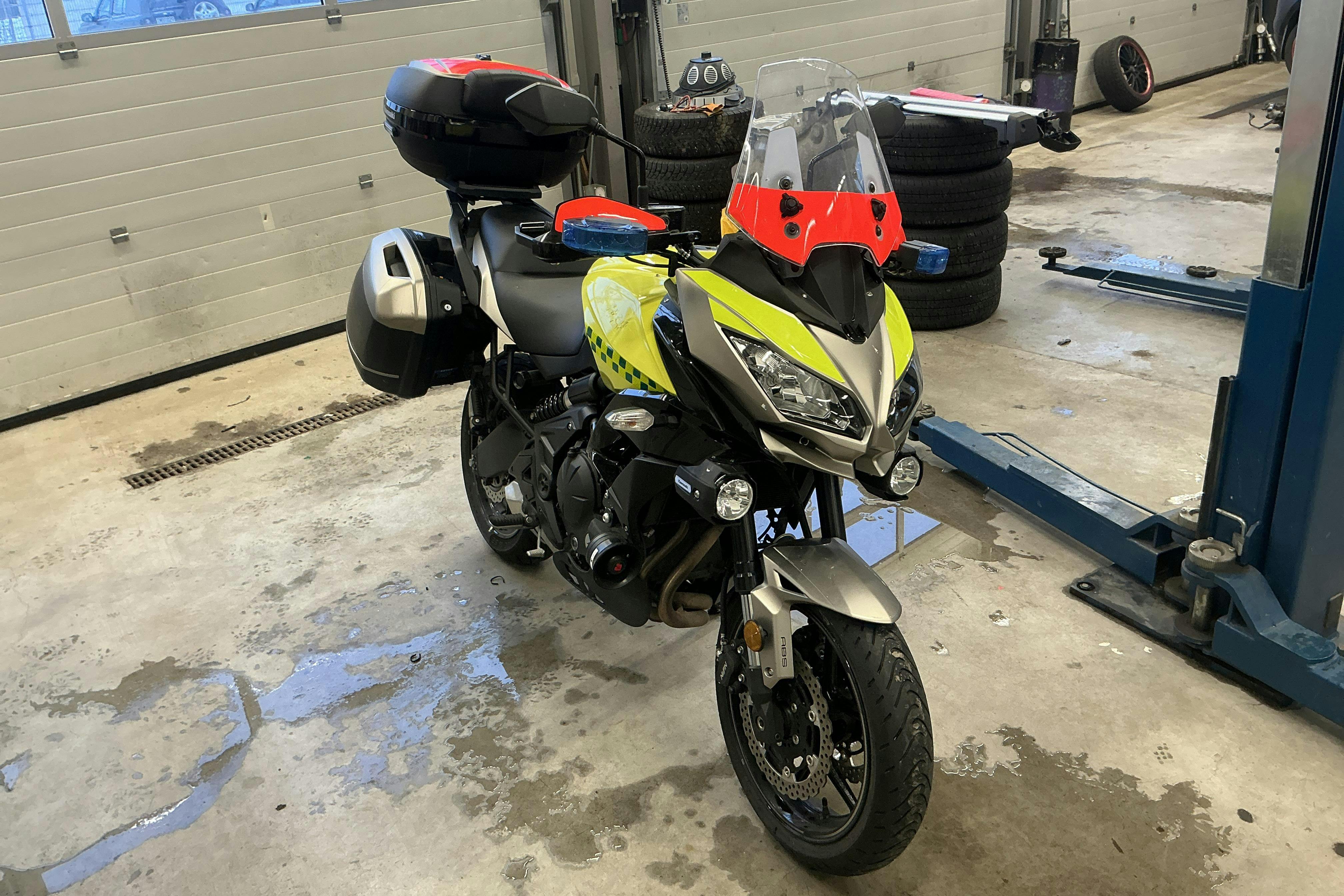 Presentation photo 1 of 15: KAWASAKI VERSYS 650 ABS Motorcykel - 8 220 km - Manual - 2016