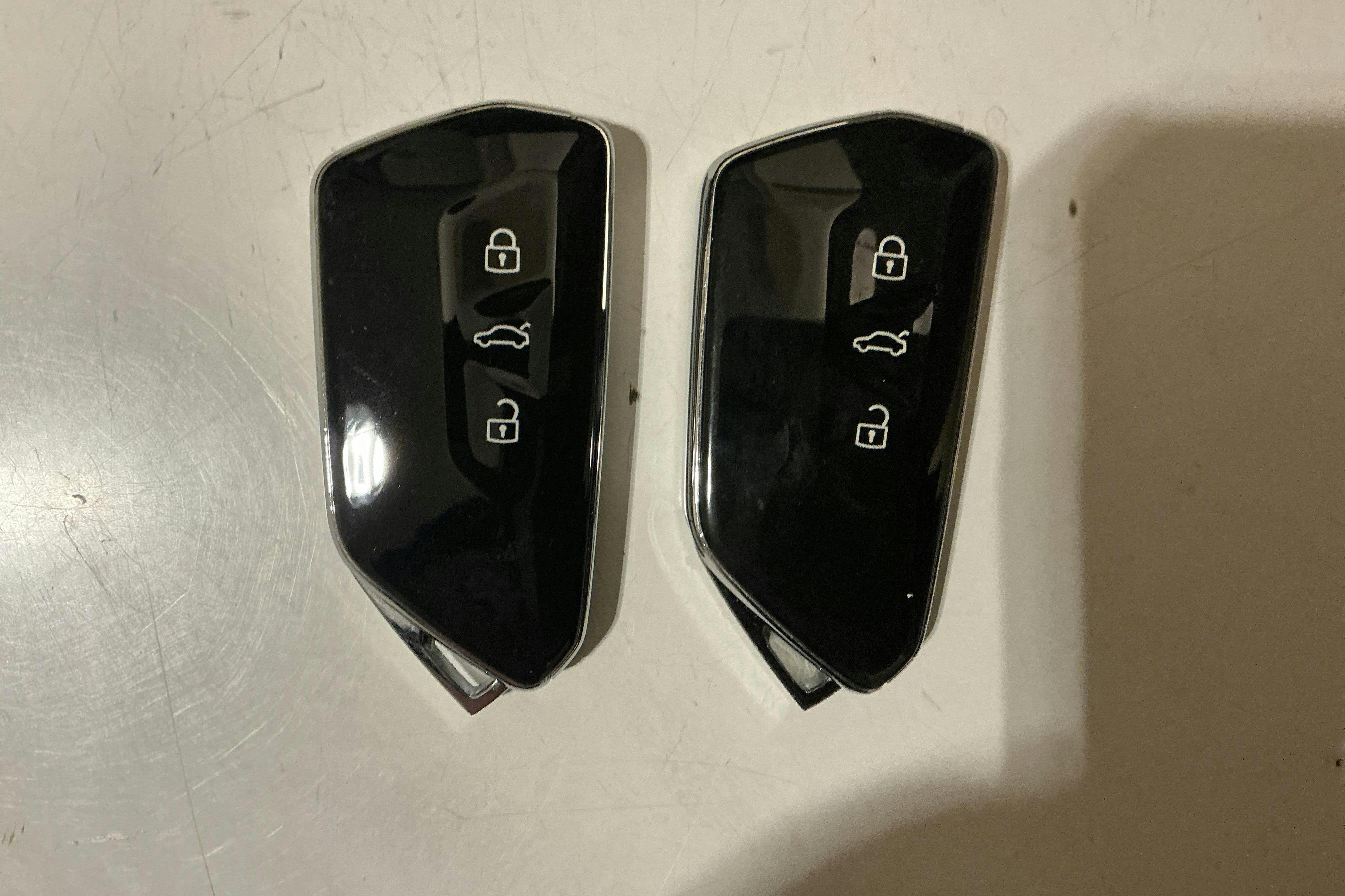 Presentation photo 17 of 17: VW ID.4 GTX 77kWh 4motion (340hk) - 16 240 km - Automatic - white - 2025