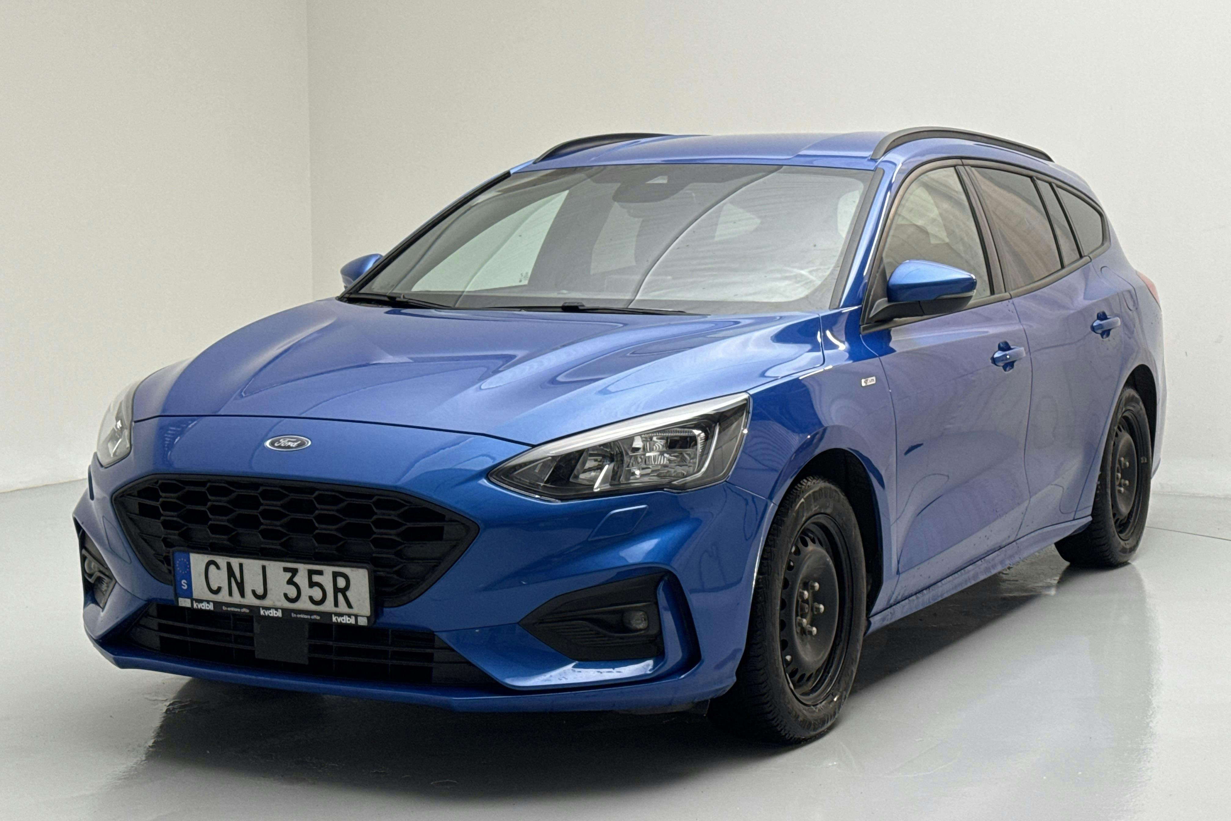 Presentationsfoto 1 av 14: Ford Focus 1.0 EcoBoost Kombi (125hk) - 10 934 mil - Manuell - blå - 2020