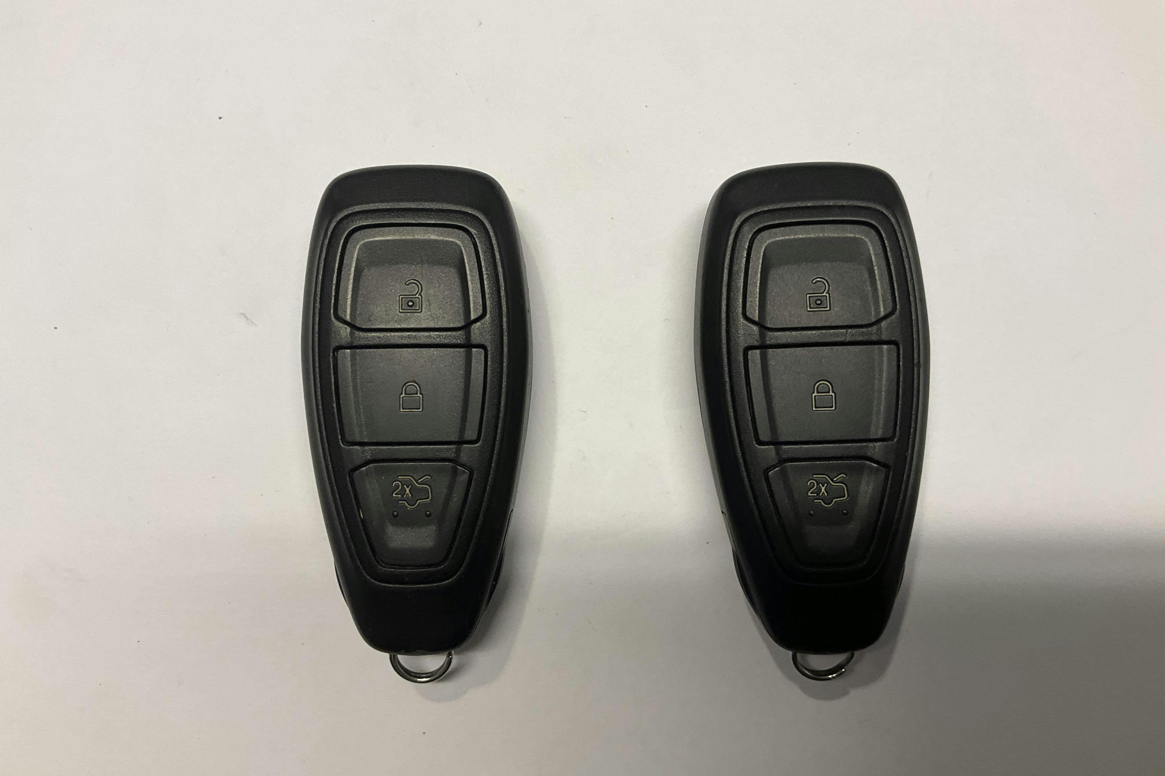 Presentationsfoto 14 av 14: Ford Focus 1.0 EcoBoost Kombi (125hk) - 10 934 mil - Manuell - blå - 2020