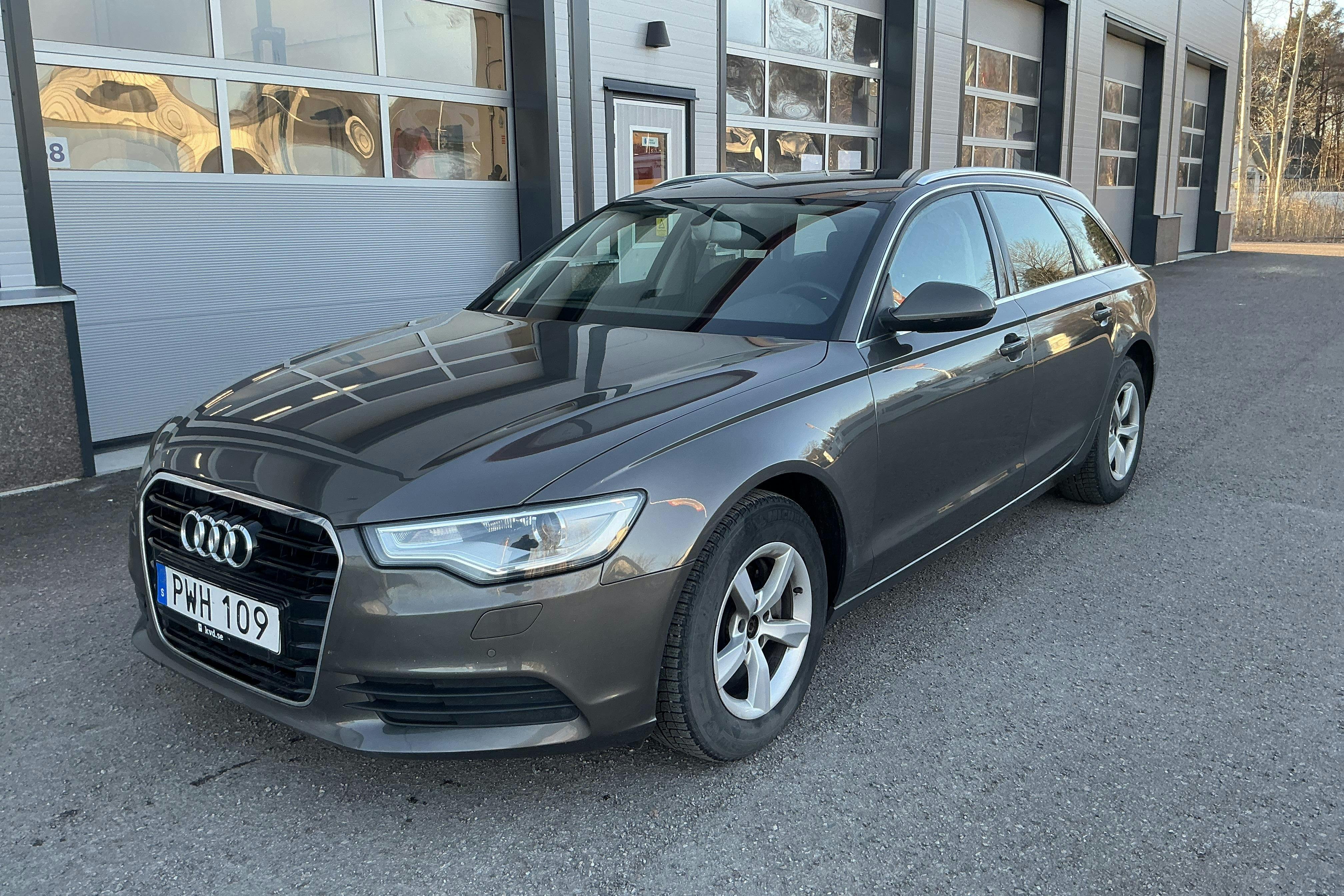 Presentation photo 1 of 16: Audi A6 2.0 TDI Avant (177hk) - 178 080 km - Automatic - gray - 2013