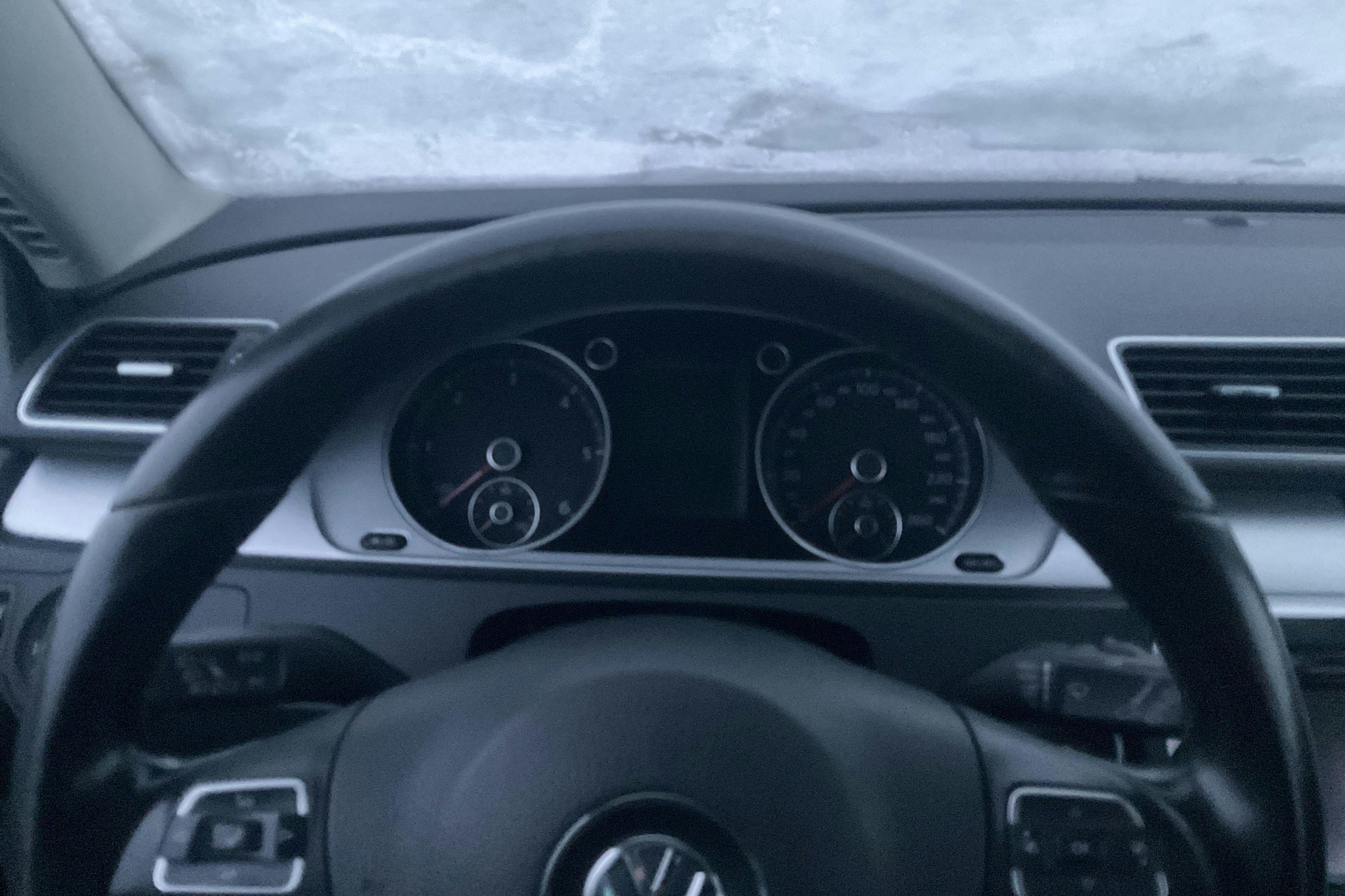 Esittelykuva 10 osoitteesta 10: VW Passat Alltrack 2.0 TDI BlueMotion Technology 4Motion (177hk) - 189 310 km - Automaattinen - valkoinen - 2014