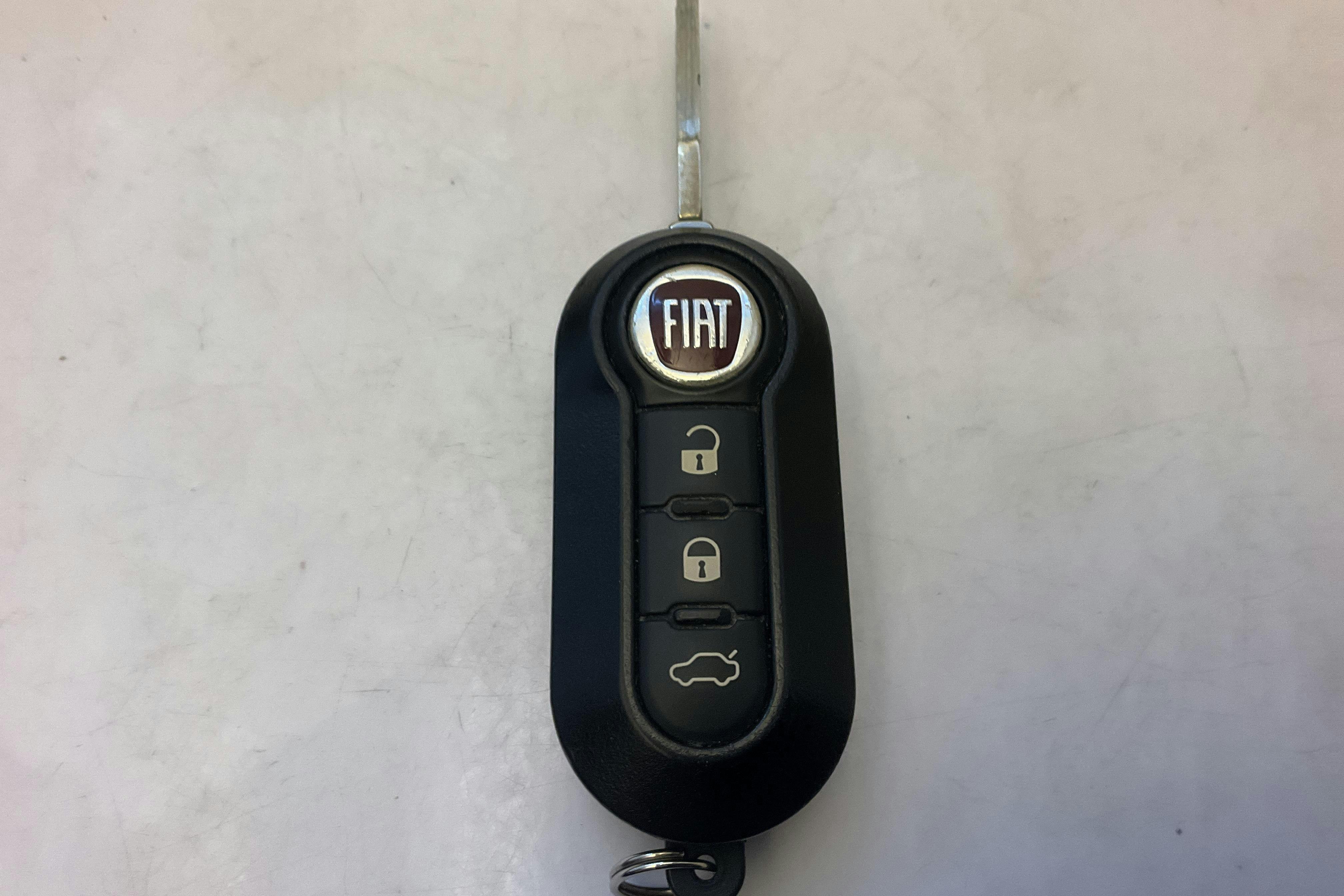 Presentation photo 16 of 16: Fiat 500 BSG (70hk) - 62 720 km - Manual - green - 2021