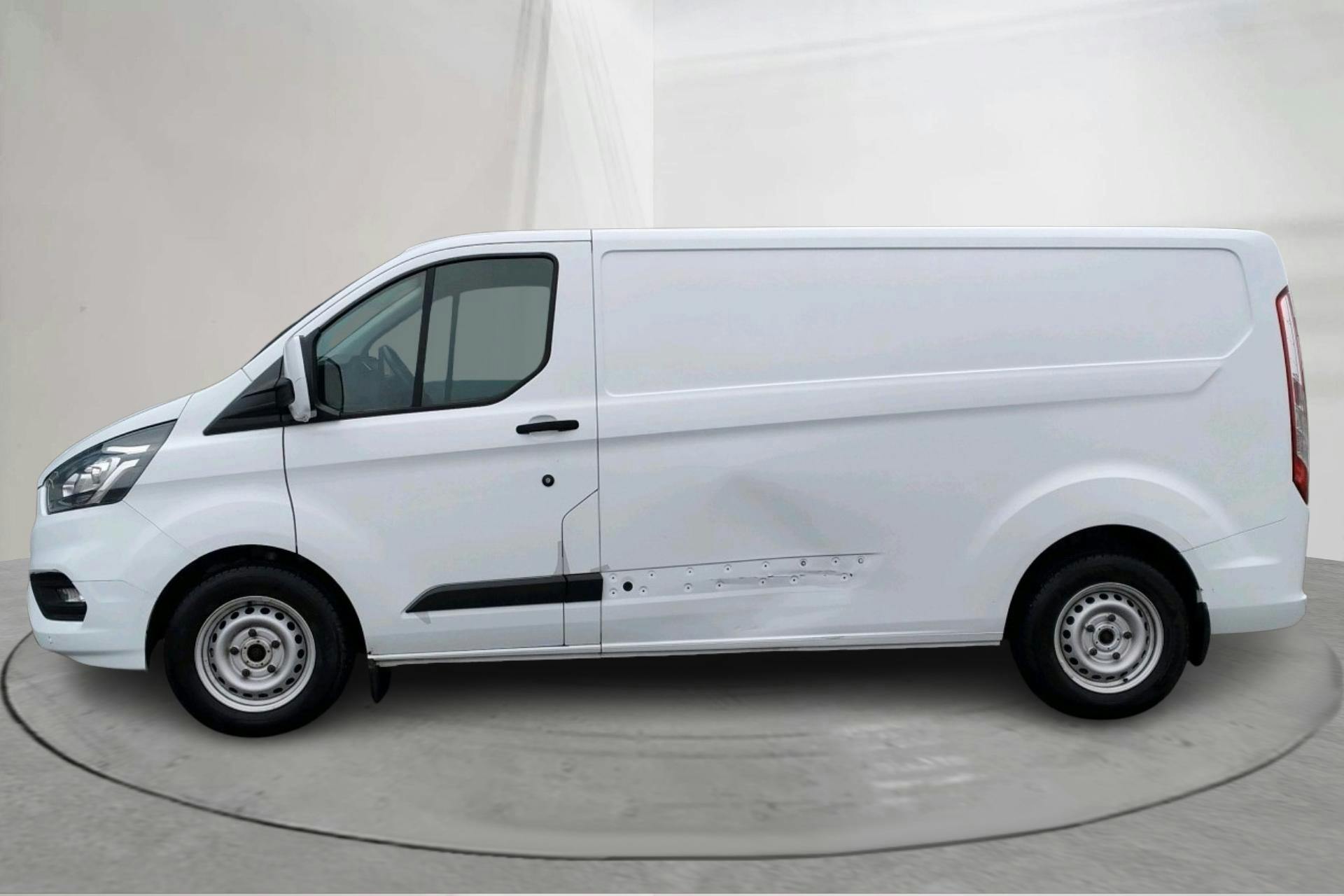 Præsentationsfoto 2 af 13: Ford Transit Custom 300 (130hk) - 166 330 kilometer - Salgsautomat - Hvid - 2018