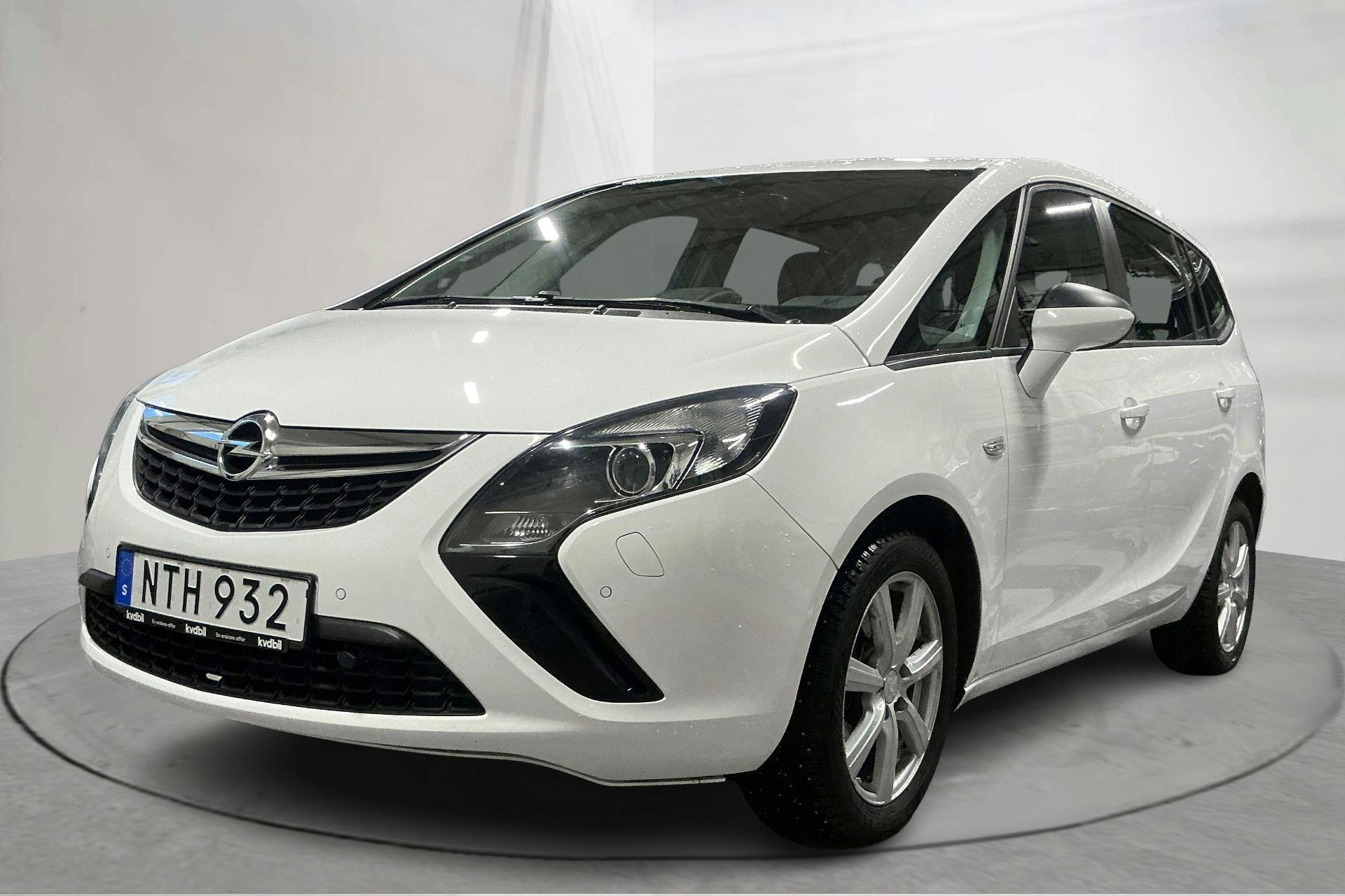 Presentationsfoto 1 av 15: Opel Zafira 1.6 CNG ecoFLEX (150hk) - 3 828 mil - Manuell - vit - 2015