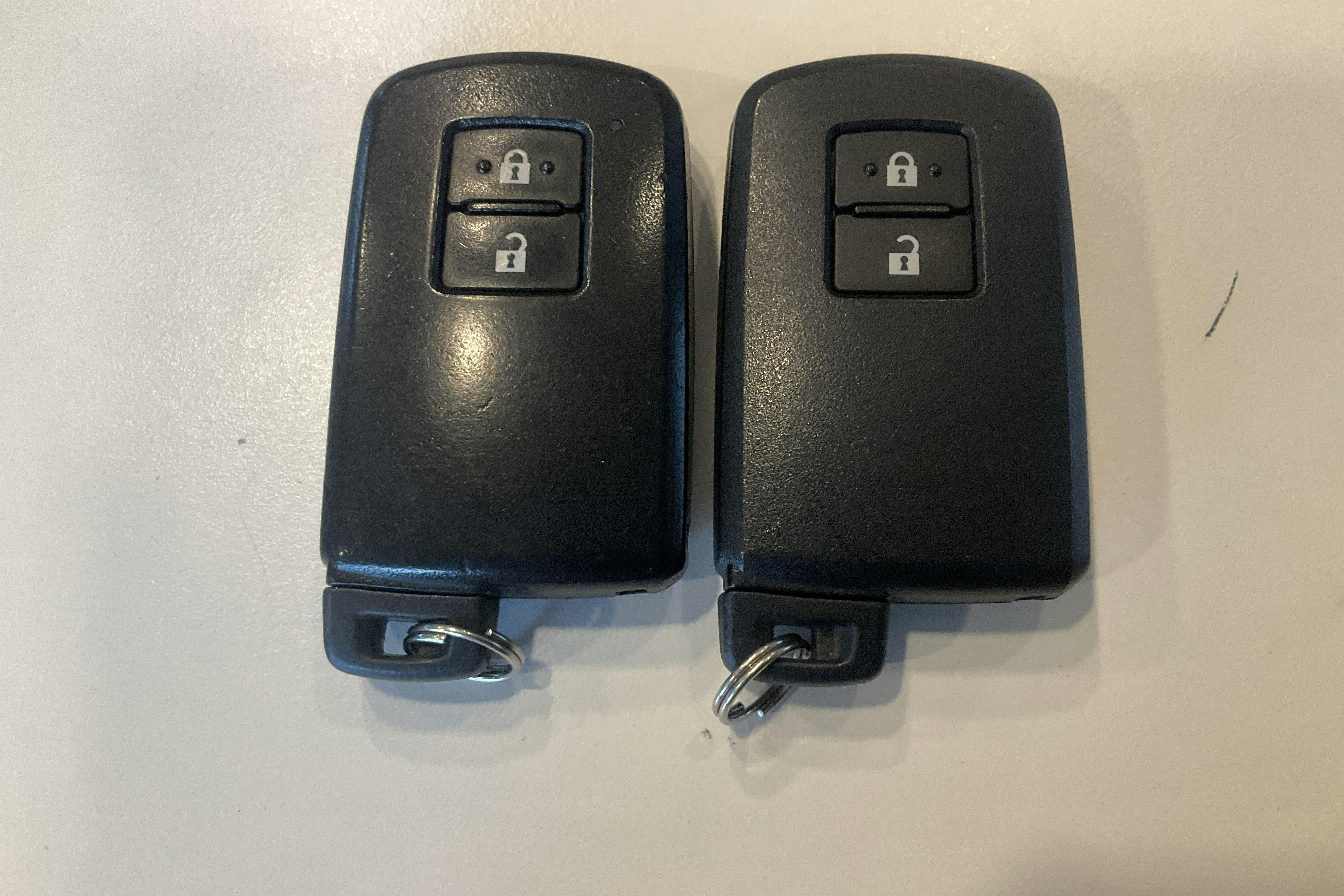 Presentationsfoto 17 av 17: Toyota Yaris 1.5 HSD 5dr (75hk) - 8 131 mil - Automat - röd - 2014