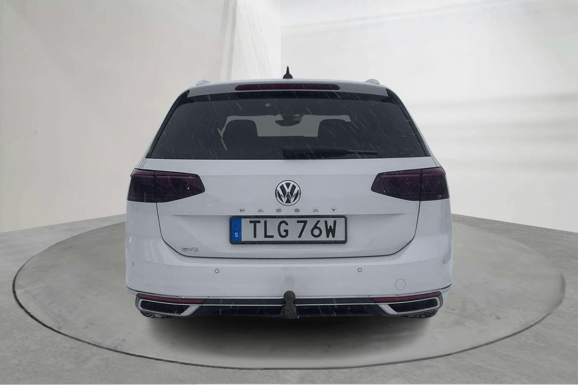 Presentation photo 2 of 18: VW Passat 1.4 GTE Sportscombi (218hk) - 147 370 km - Automatic - white - 2020