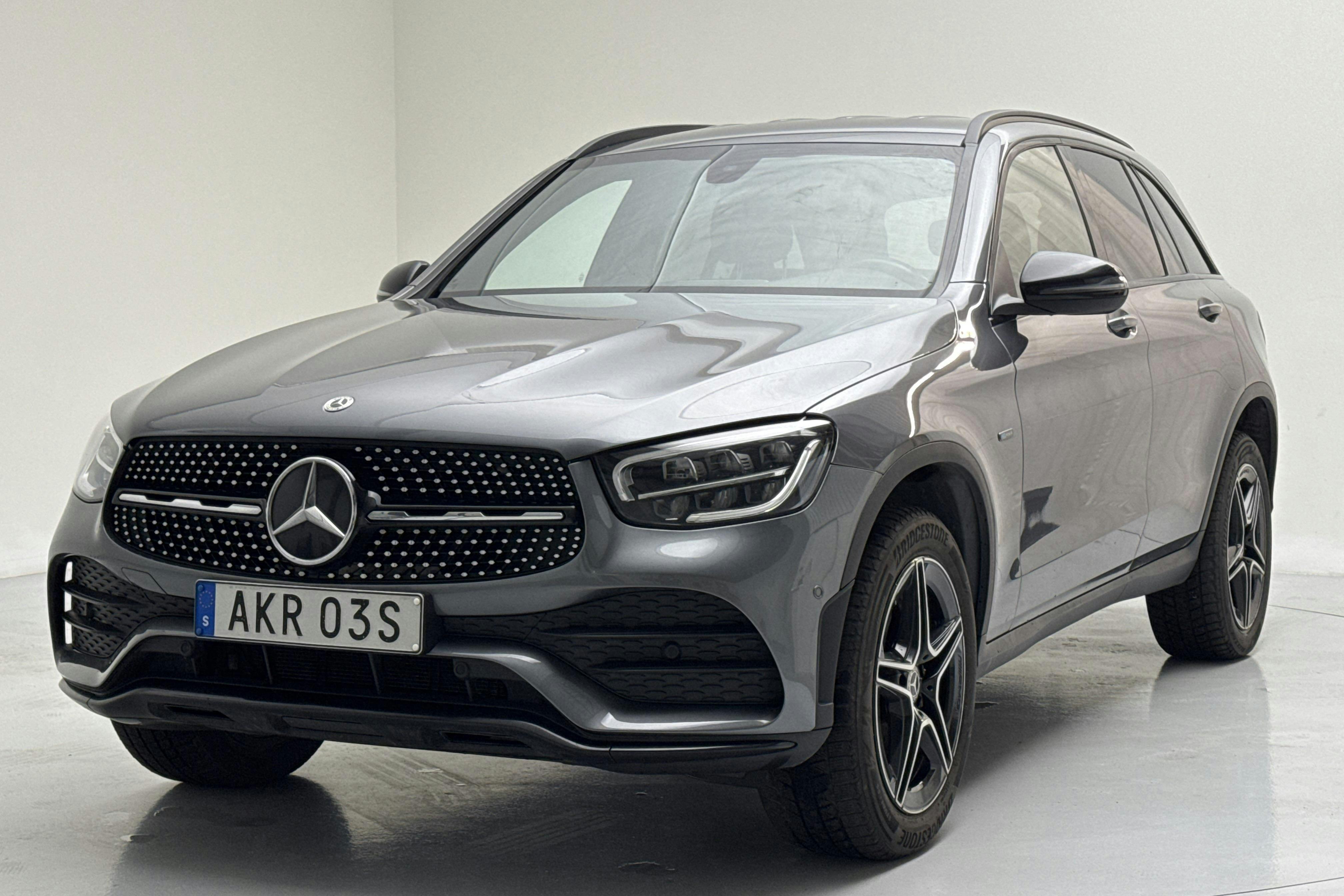 Presentation photo 1 of 15: Mercedes GLC 300 de 4MATIC X253 (316hk) - 130 460 km - Automatic - gray - 2021