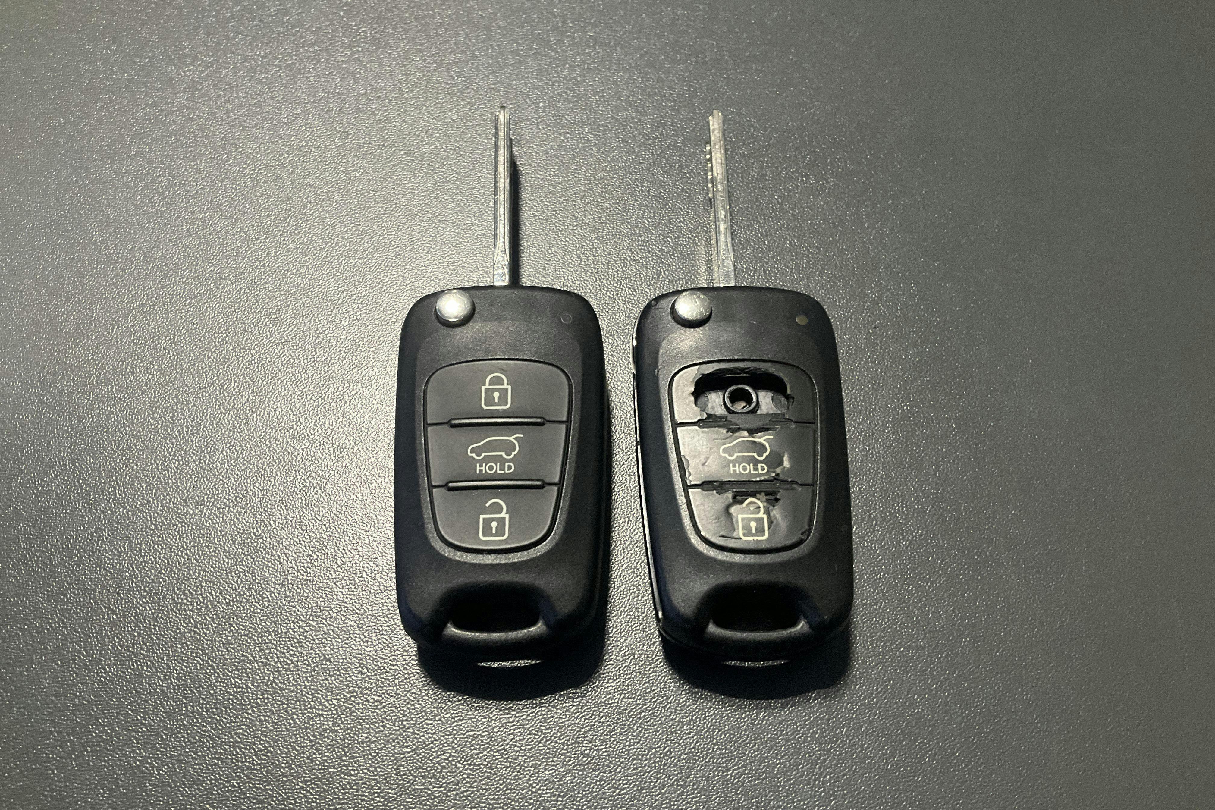 Presentation photo 13 of 13: Hyundai i30 1.6 CRDi Kombi (110hk) - 151 820 km - Manual - silver - 2014