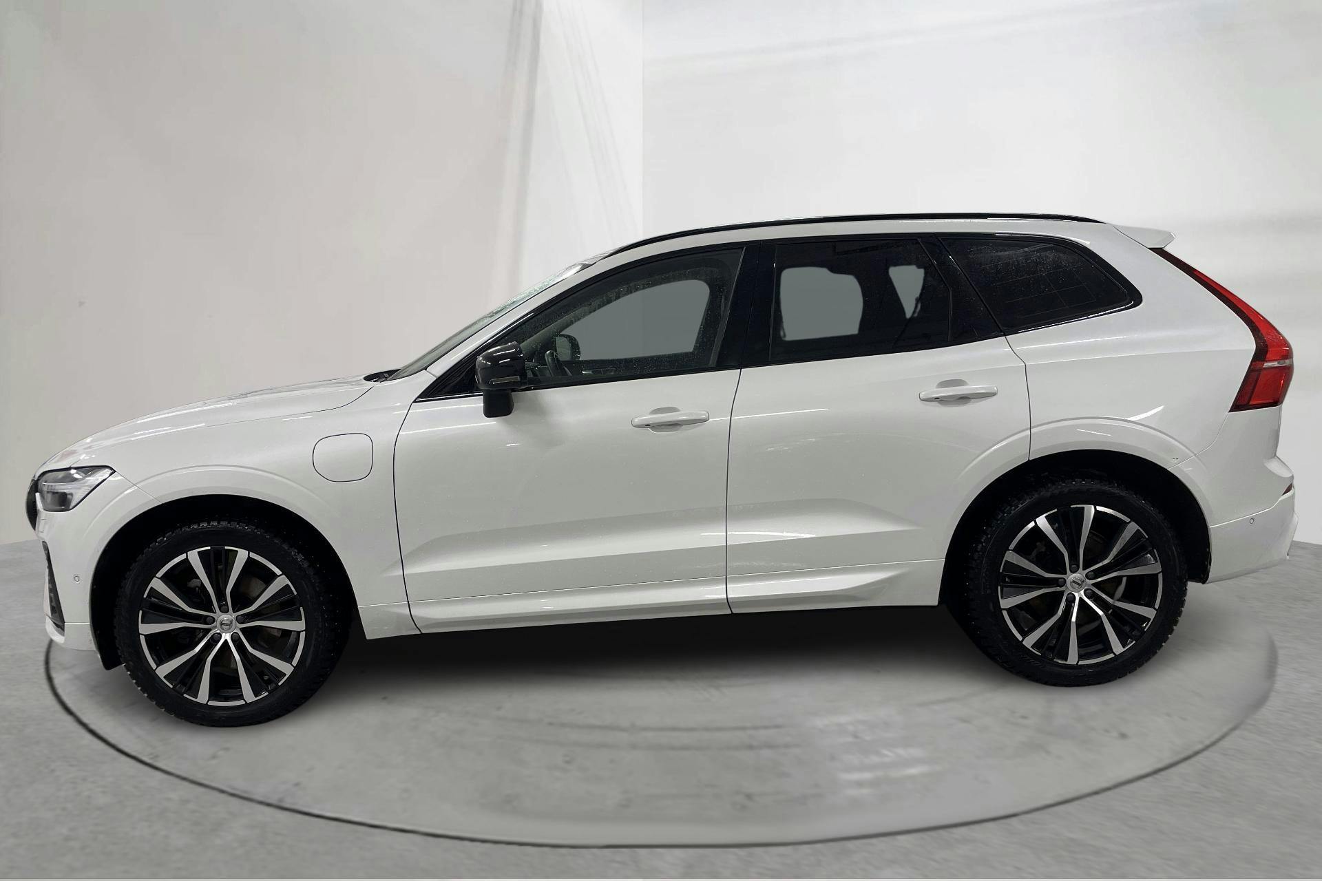 Presentation photo 2 of 21: Volvo XC60 T8 AWD Recharge (455hk) - 95 310 km - Automatic - white - 2023