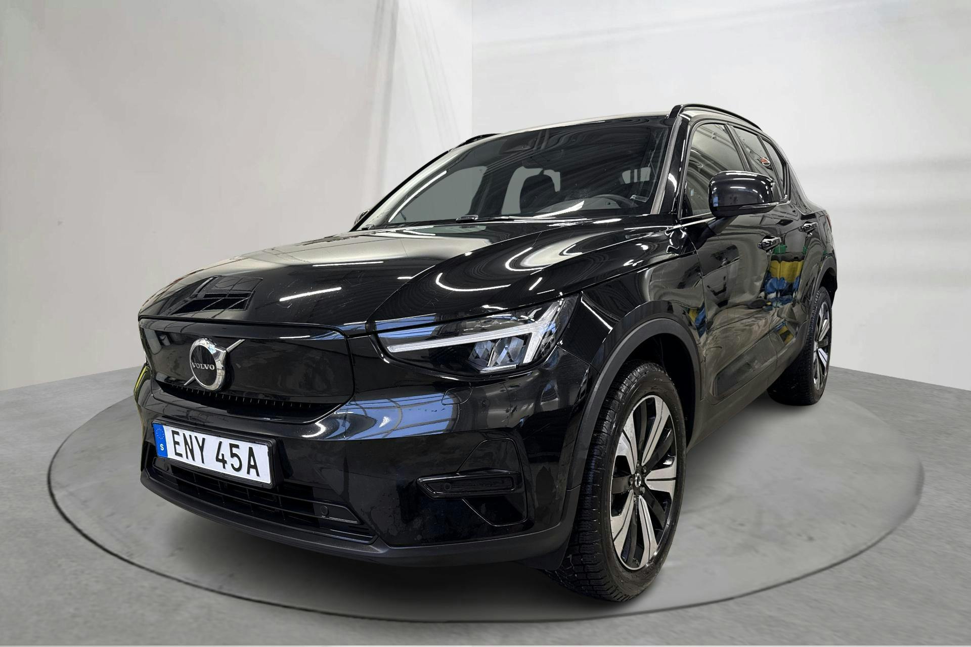 Presentation photo 1 of 18: Volvo XC40 P6 Recharge (231hk) - 91 720 km - Automatic - black - 2023
