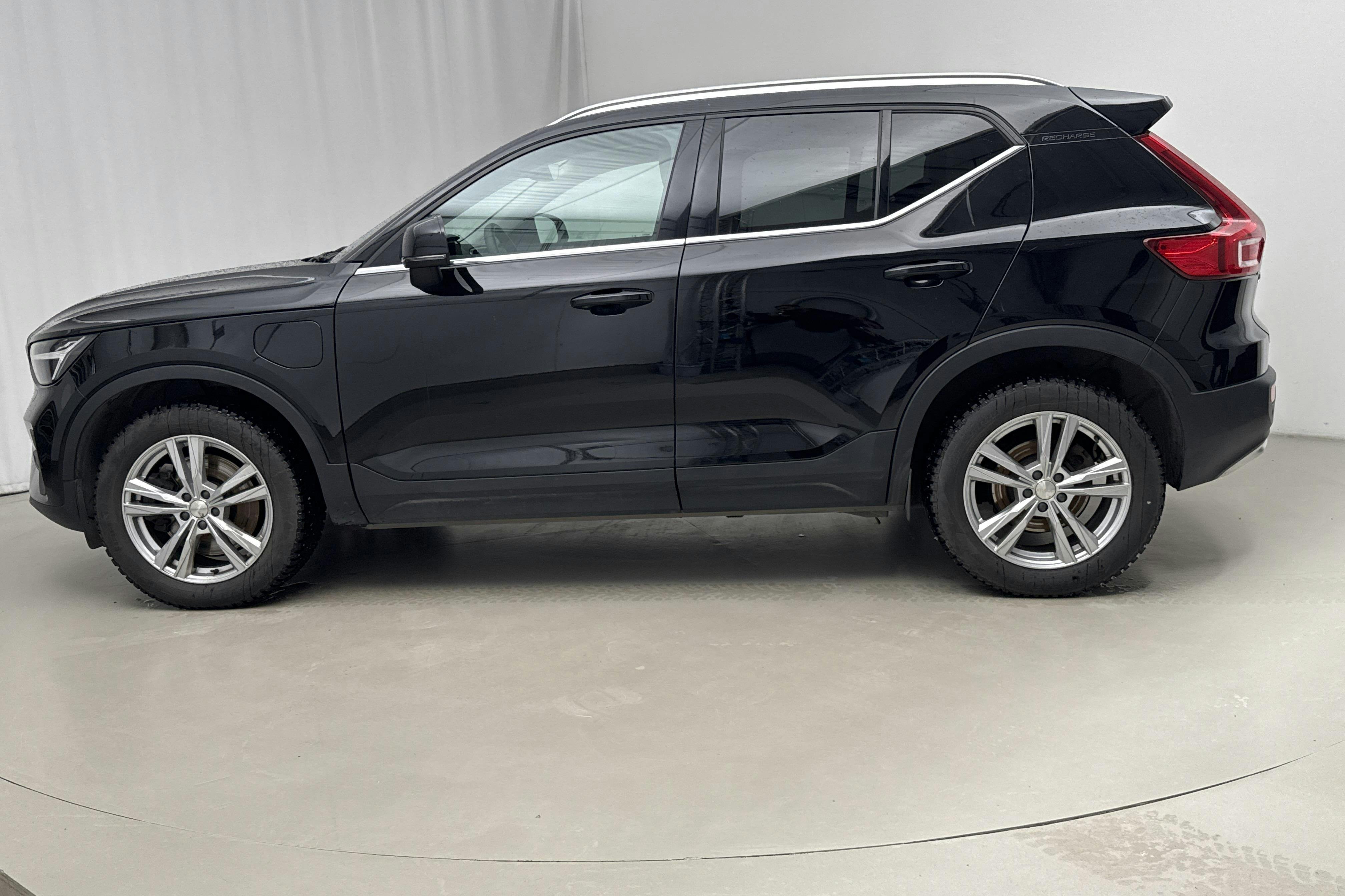 Presentation photo 2 of 20: Volvo XC40 T4 2WD Twin Engine (211hk) - 52 950 km - Automatic - black - 2023