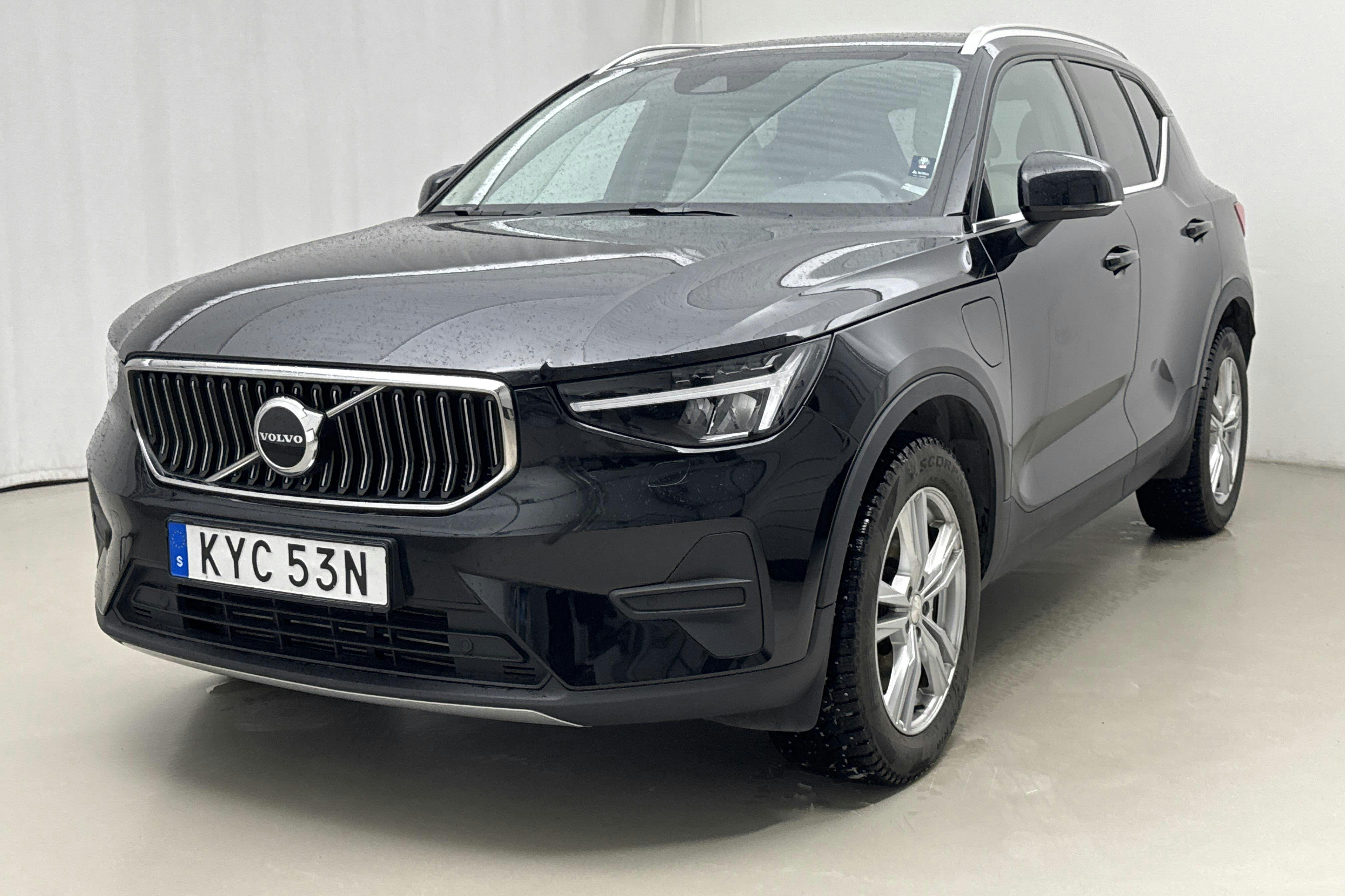 Presentation photo 1 of 20: Volvo XC40 T4 2WD Twin Engine (211hk) - 52 950 km - Automatic - black - 2023
