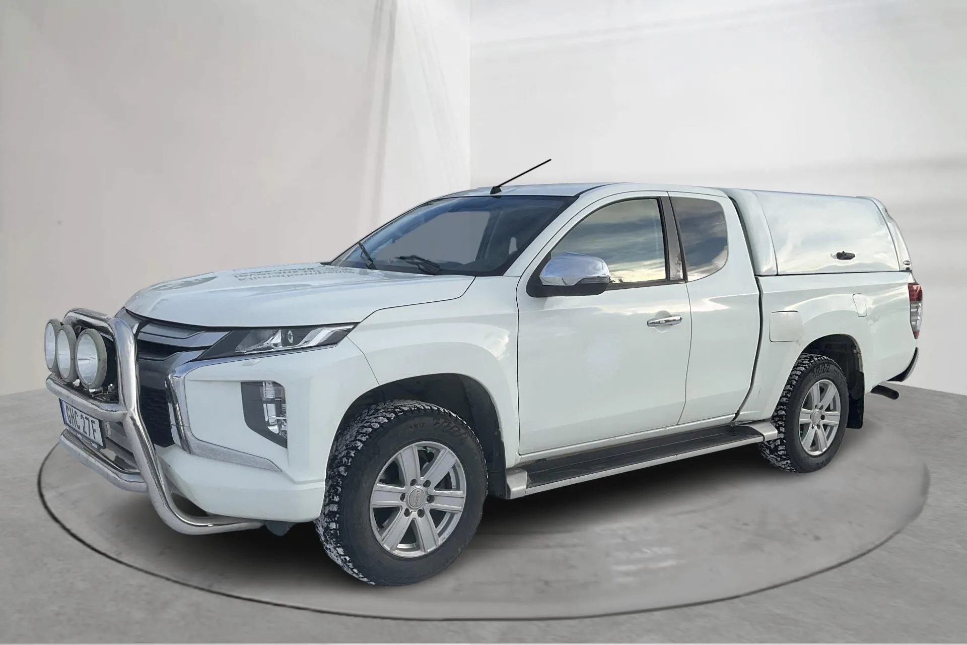 Presentationsfoto 1 av 13: Mitsubishi L200 2.2 DI-D (150hk) - 12 517 mil - Manuell - vit - 2020
