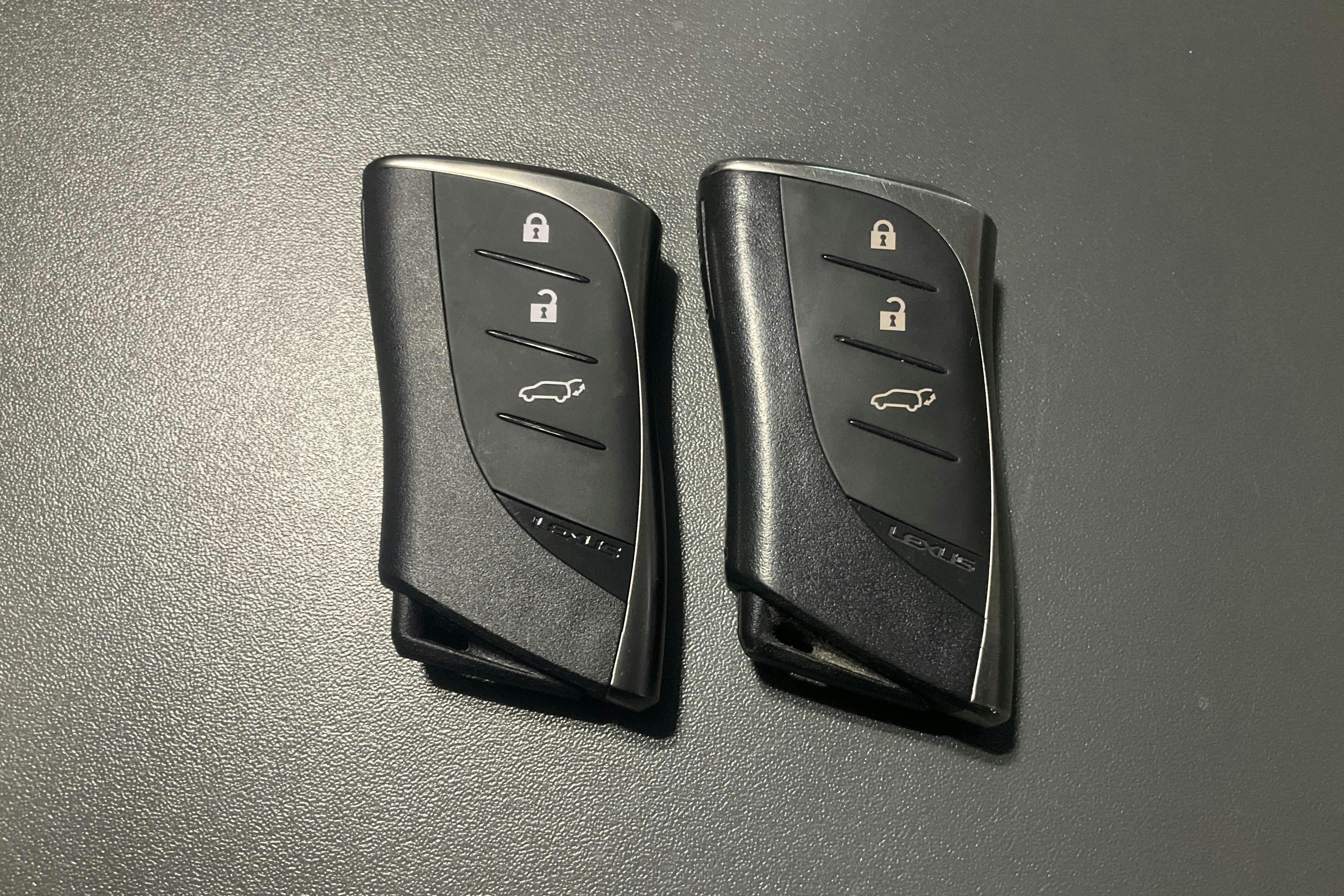 Presentationsfoto 17 av 17: Lexus NX 450h+ AWD (309hk) - 10 153 mil - Automat - svart - 2023