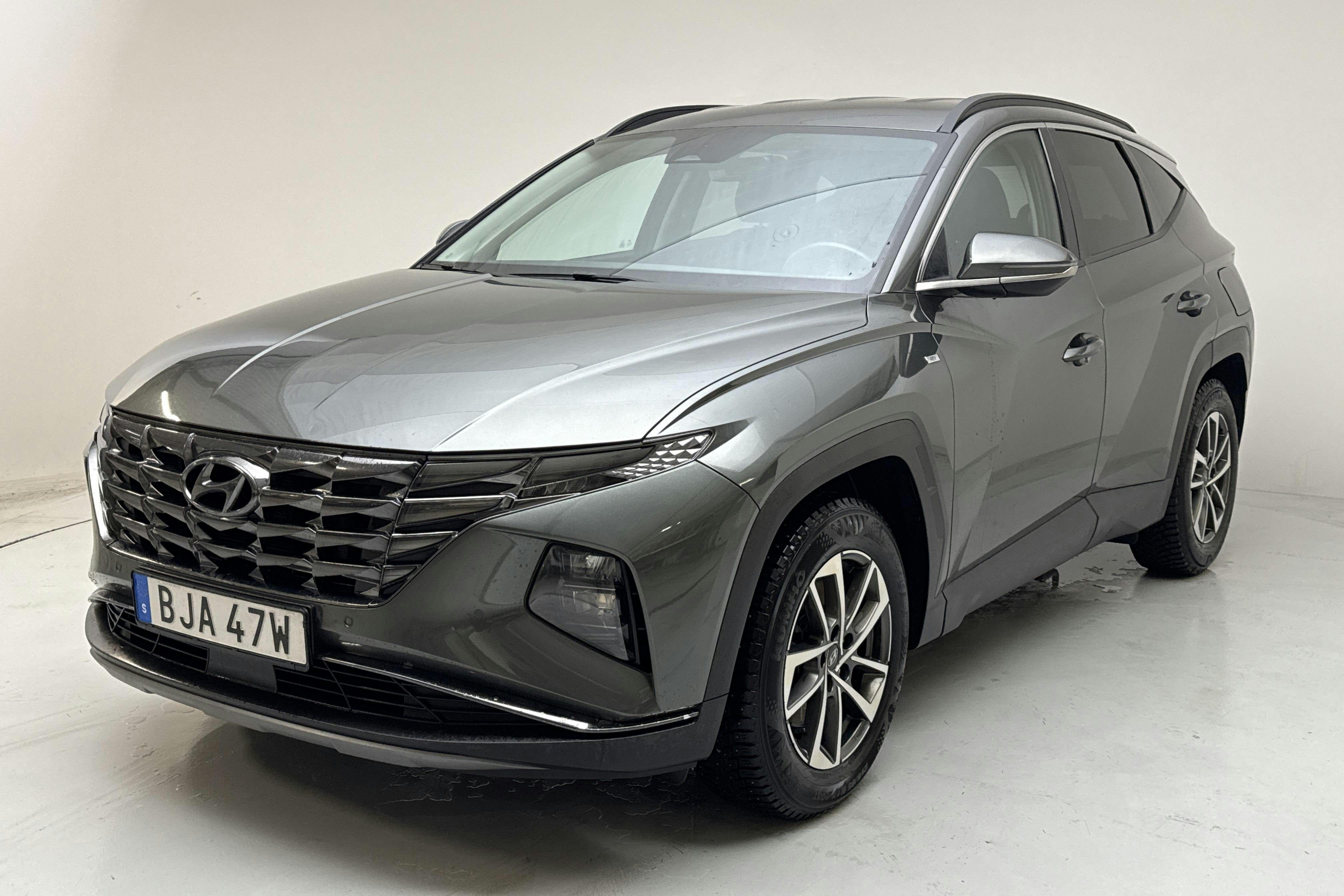 Presentation photo 1 of 14: Hyundai Tucson 1.6 T-GDi (150hk) - 157 870 km - Automatic - gray - 2023