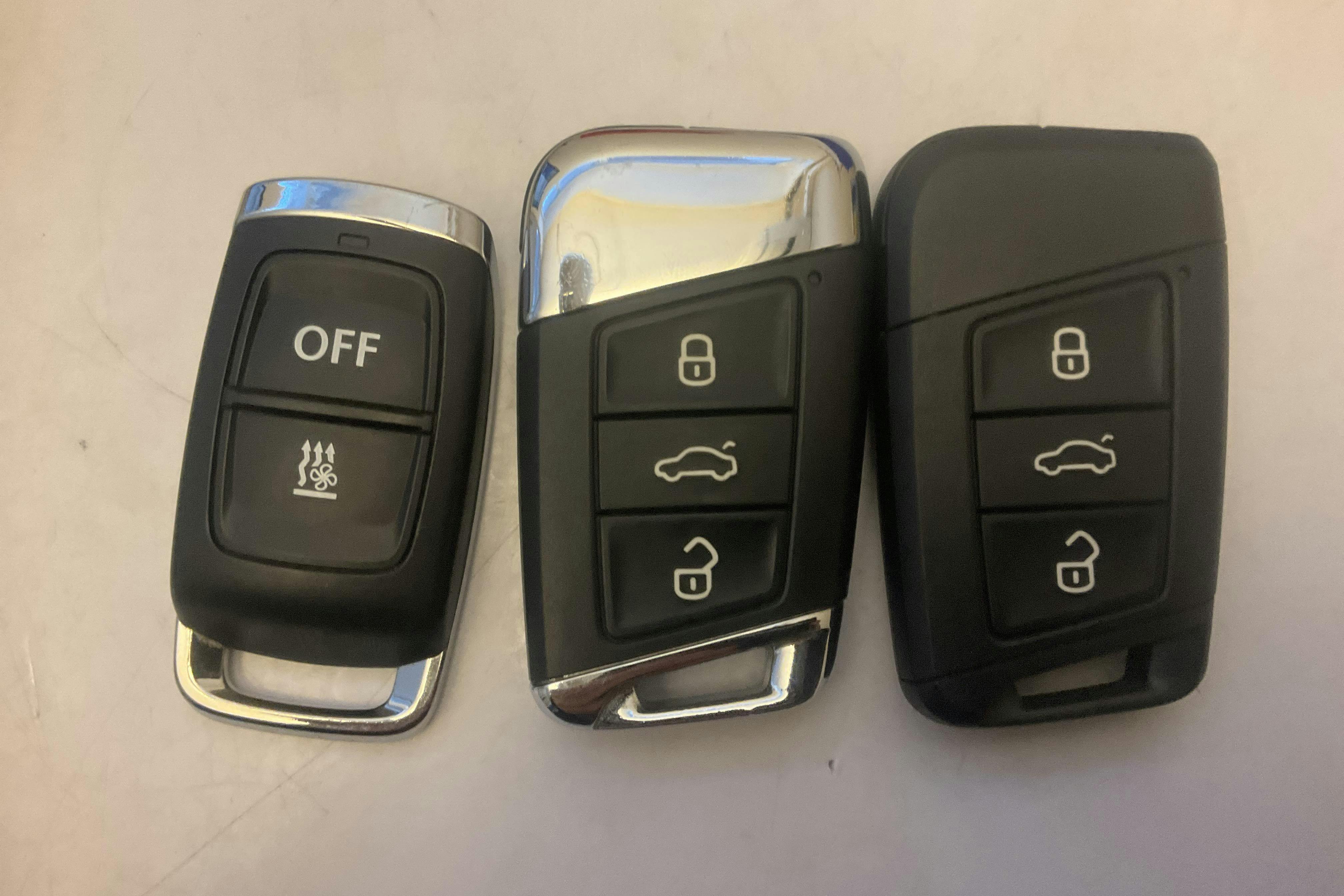 Presentationsfoto 15 av 15: VW Passat Alltrack 2.0 TDI Sportscombi 4Motion (200hk) - 17 739 mil - Automat - röd - 2023