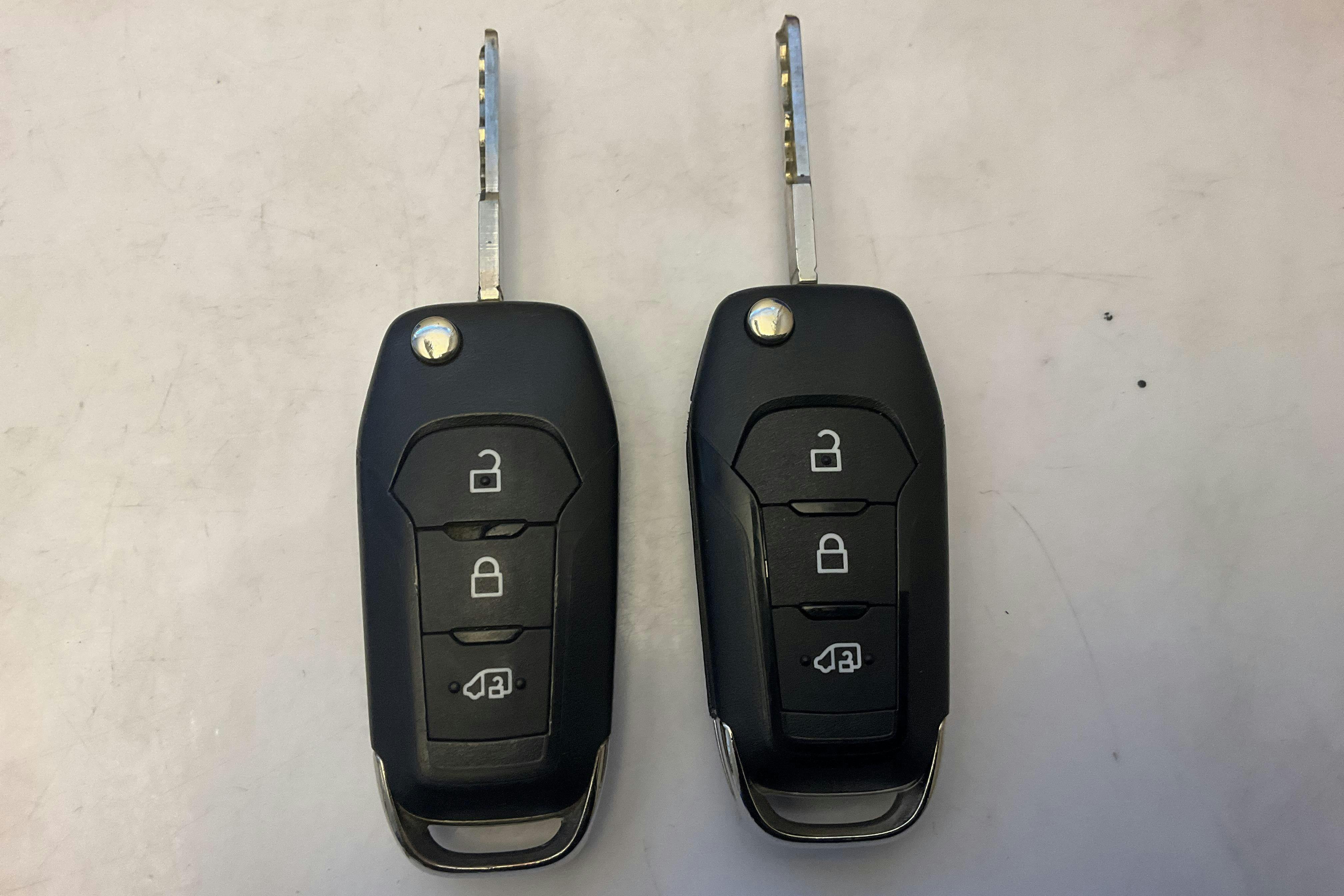 Presentation photo 14 of 14: Ford Transit Connect 1.5 TDCi (120hk) - 190 340 km - Automatic - white - 2022