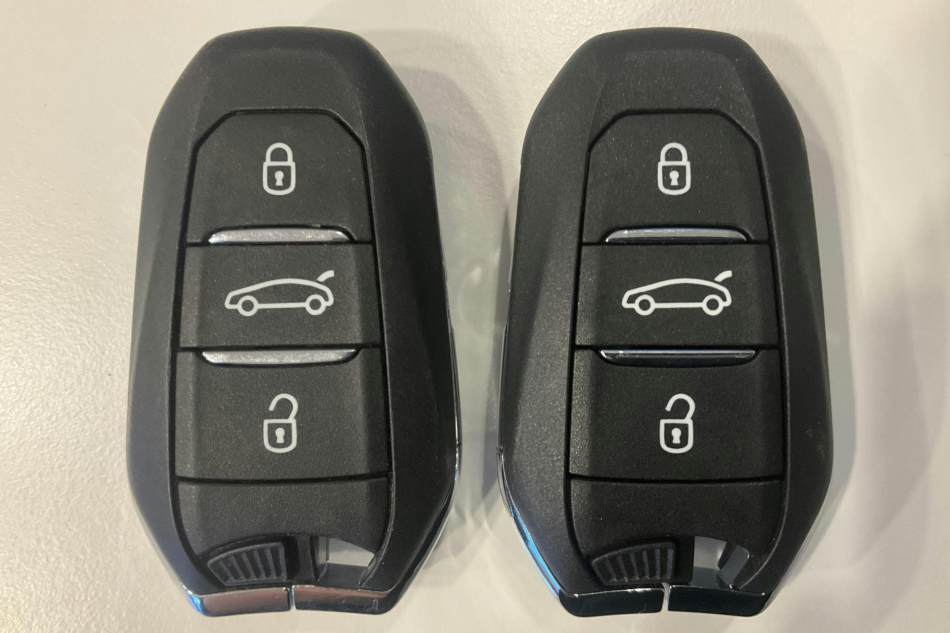 Presentationsfoto 21 av 21: Opel Corsa-e 50kWh 5dr (136hk) - 3 795 mil - Automat - röd - 2022