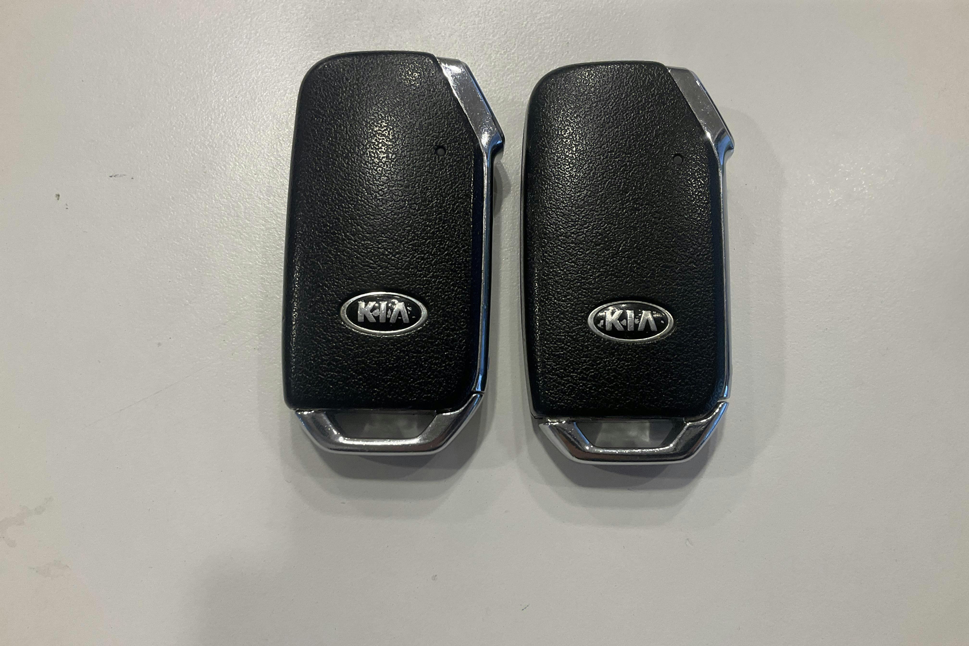 Presentationsfoto 22 av 22: KIA Ceed 1.6 Plug-in Hybrid SW (141hk) - 7 374 mil - Automat - grå - 2021