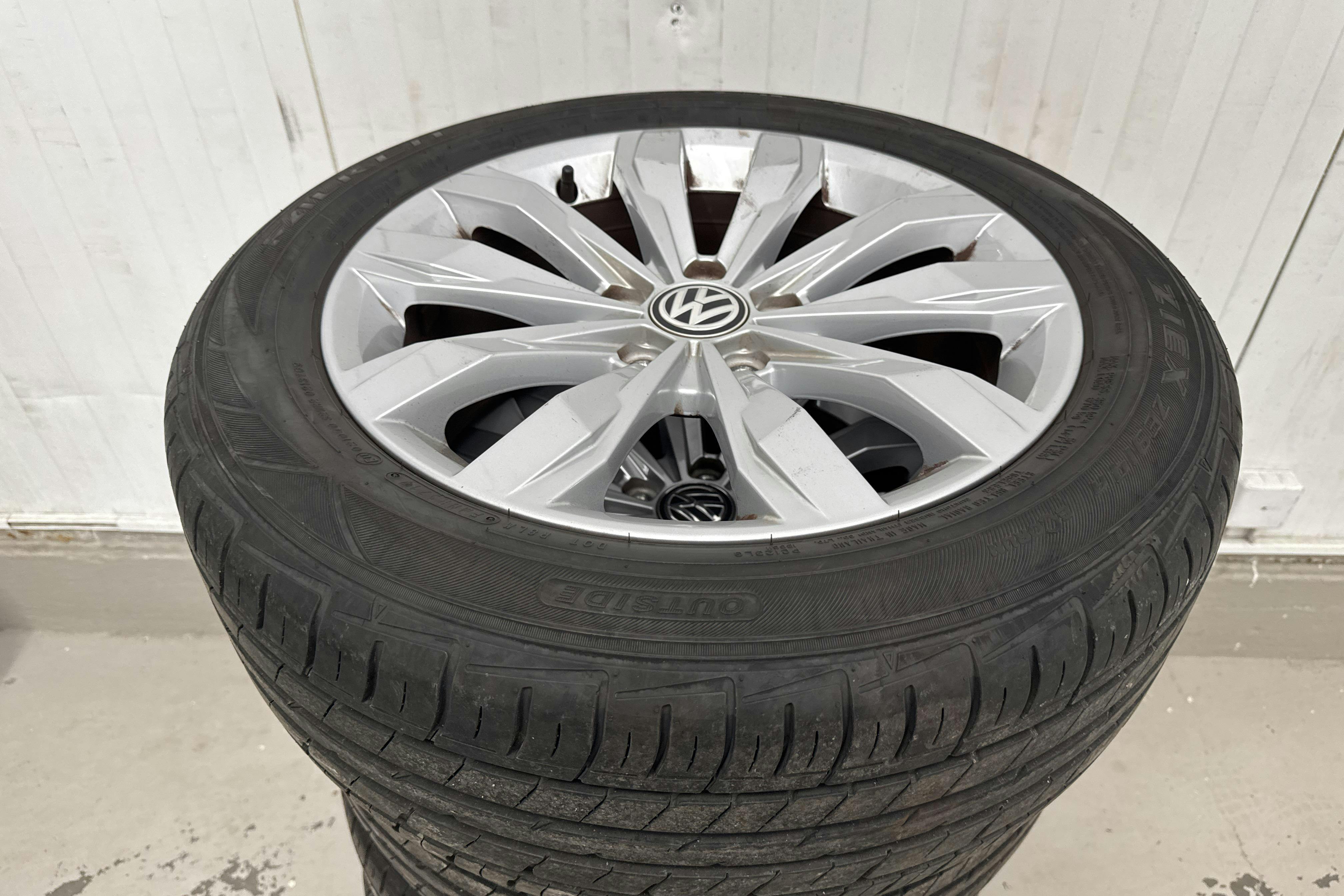 Presentation photo 17 of 17: VW T-Roc 1.0 TSI (115hk) - 114 810 km - Manual - gray - 2018