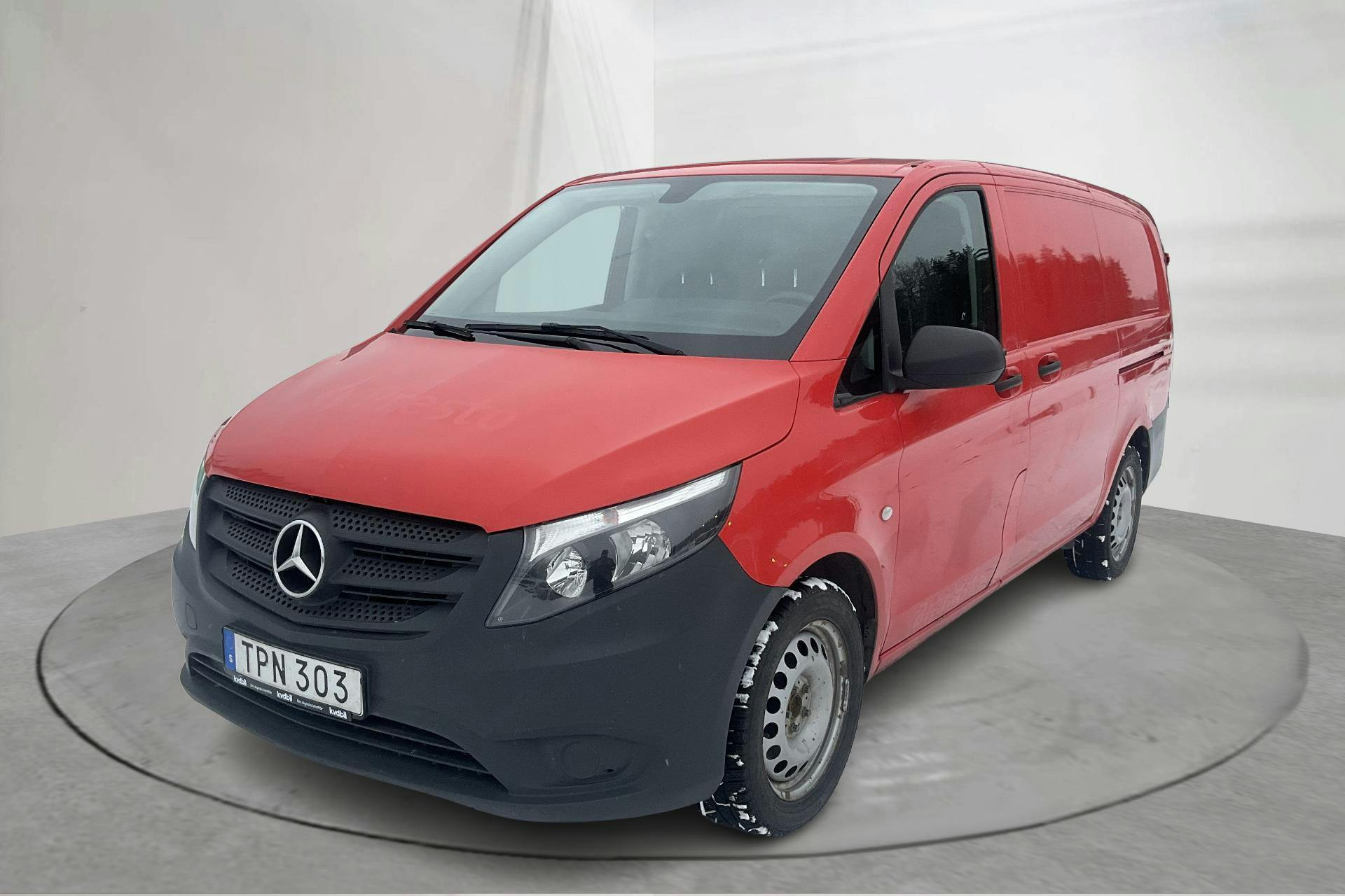 Presentationsfoto 1 av 13: Mercedes Vito 114 CDI W640 (136hk) - 9 163 mil - Manuell - röd - 2018