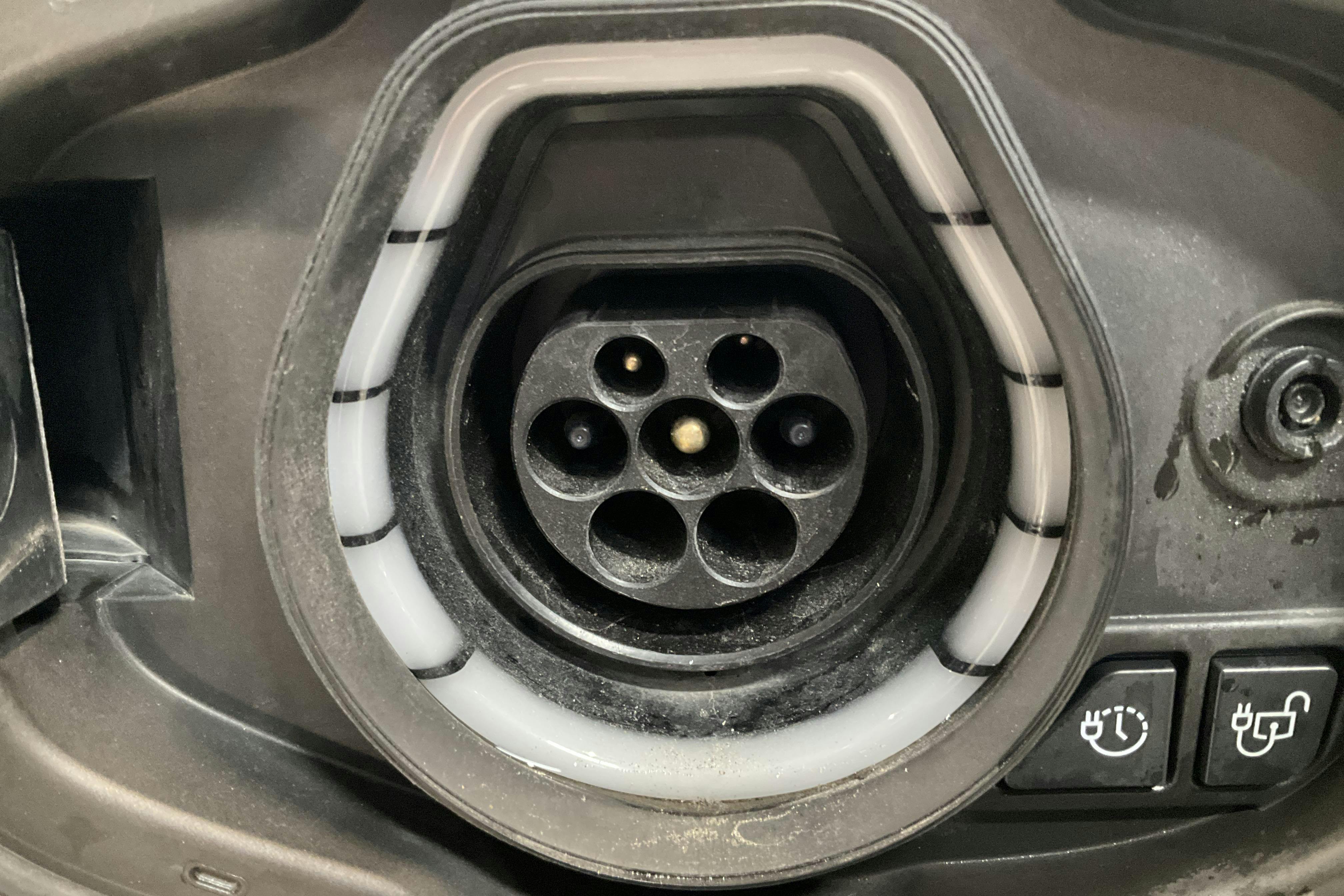 Presentationsfoto 16 av 16: Ford Kuga 2.5 PHEV (225hk) - 6 774 mil - Automat - blå - 2023