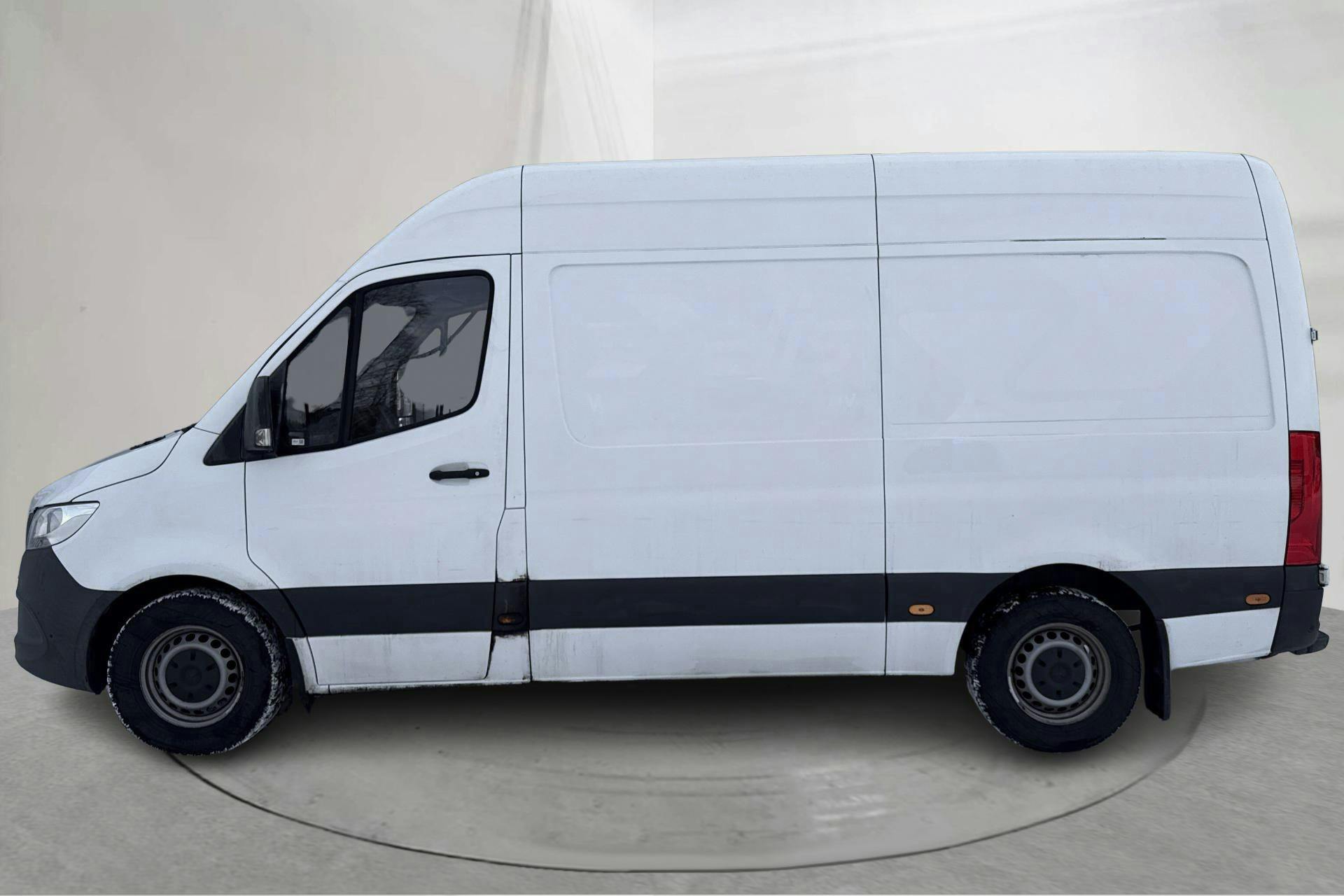 Presentationsfoto 2 av 16: Mercedes Sprinter 316 CDI Skåp RWD (163hk) - 18 827 mil - Automat - vit - 2021