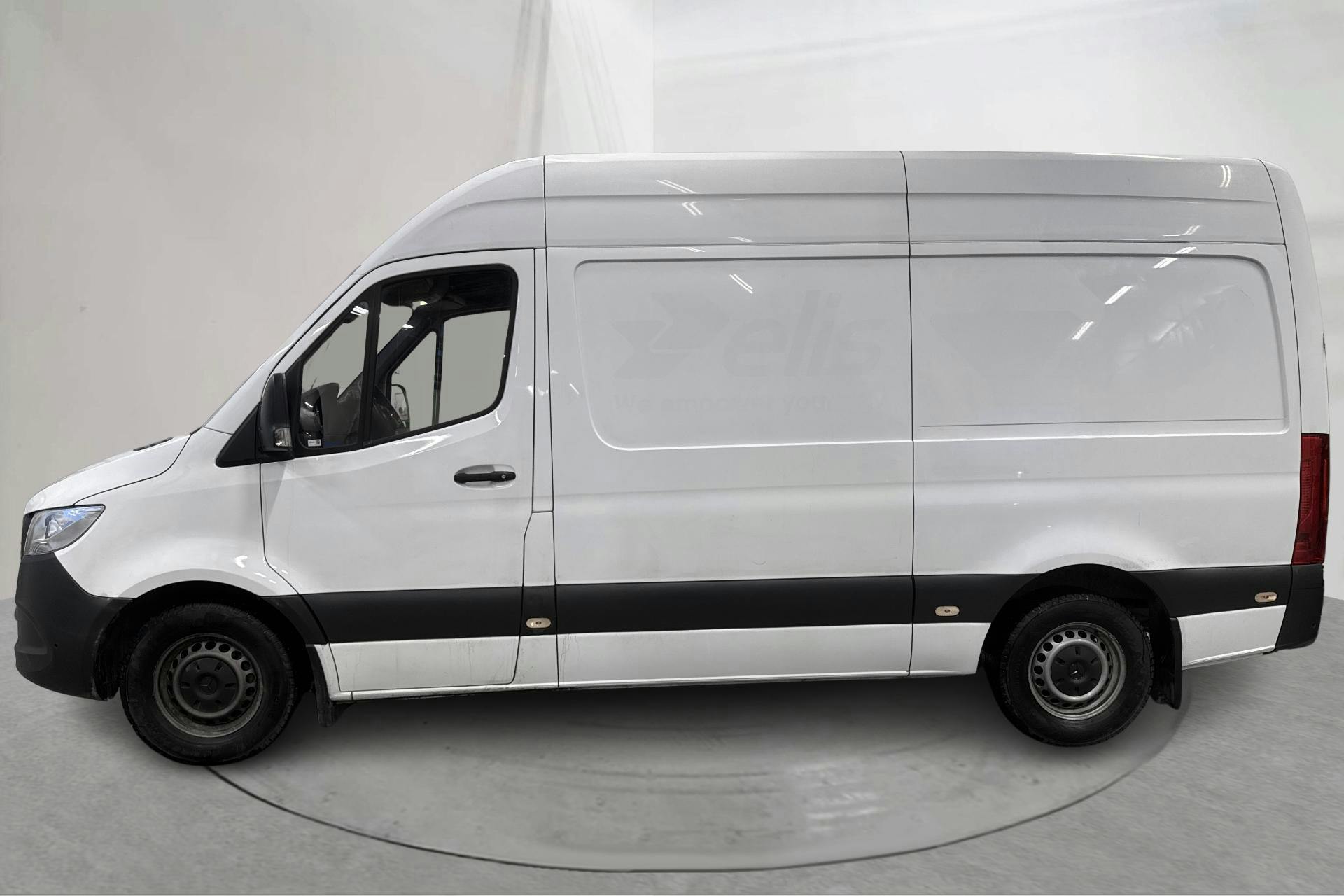 Presentationsfoto 2 av 15: Mercedes Sprinter 316 CDI Skåp RWD (163hk) - 20 739 mil - Automat - vit - 2021