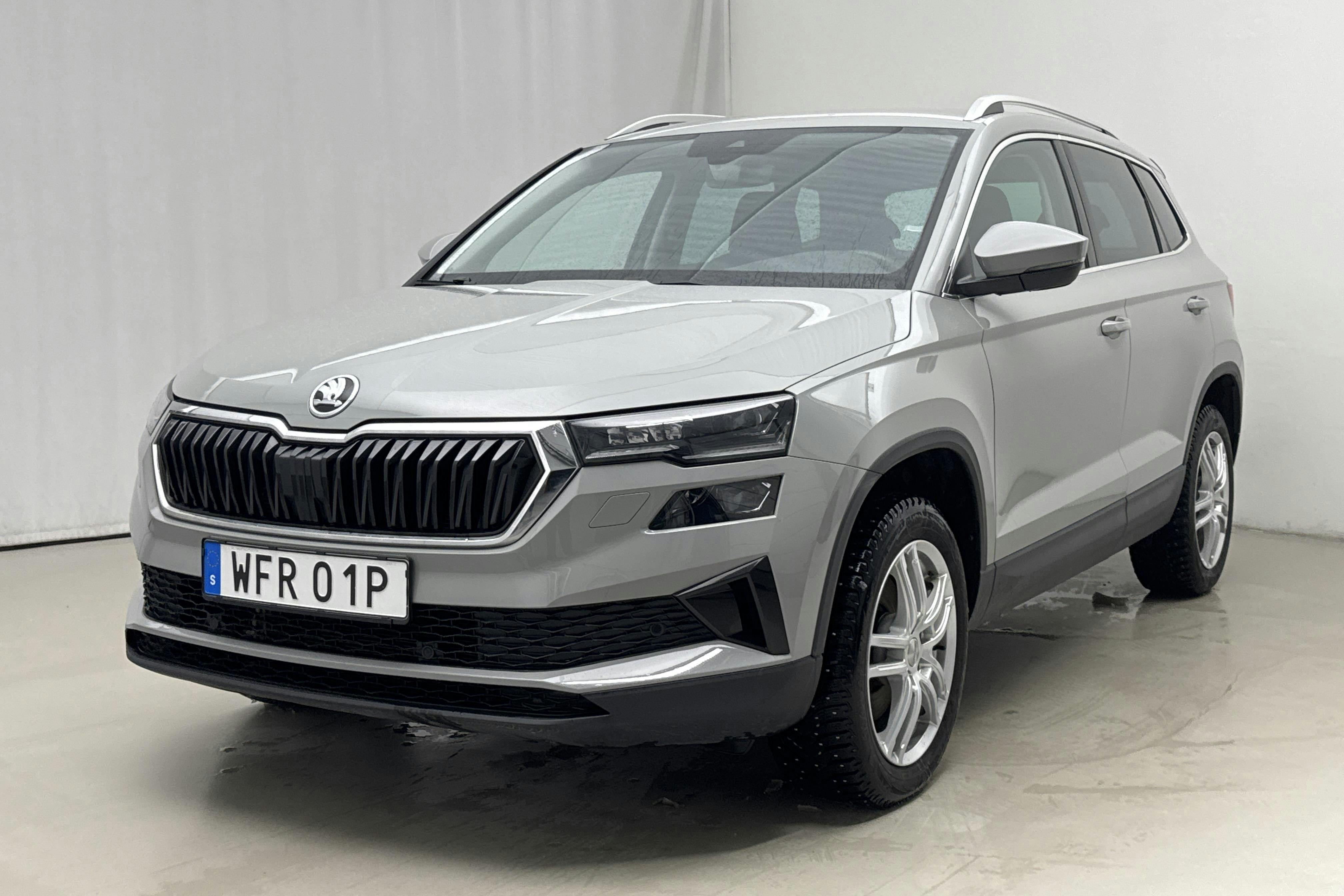 Presentation photo 1 of 21: Skoda Karoq 1.5 TSI (150hk) - 52 440 km - Automatic - gray - 2023