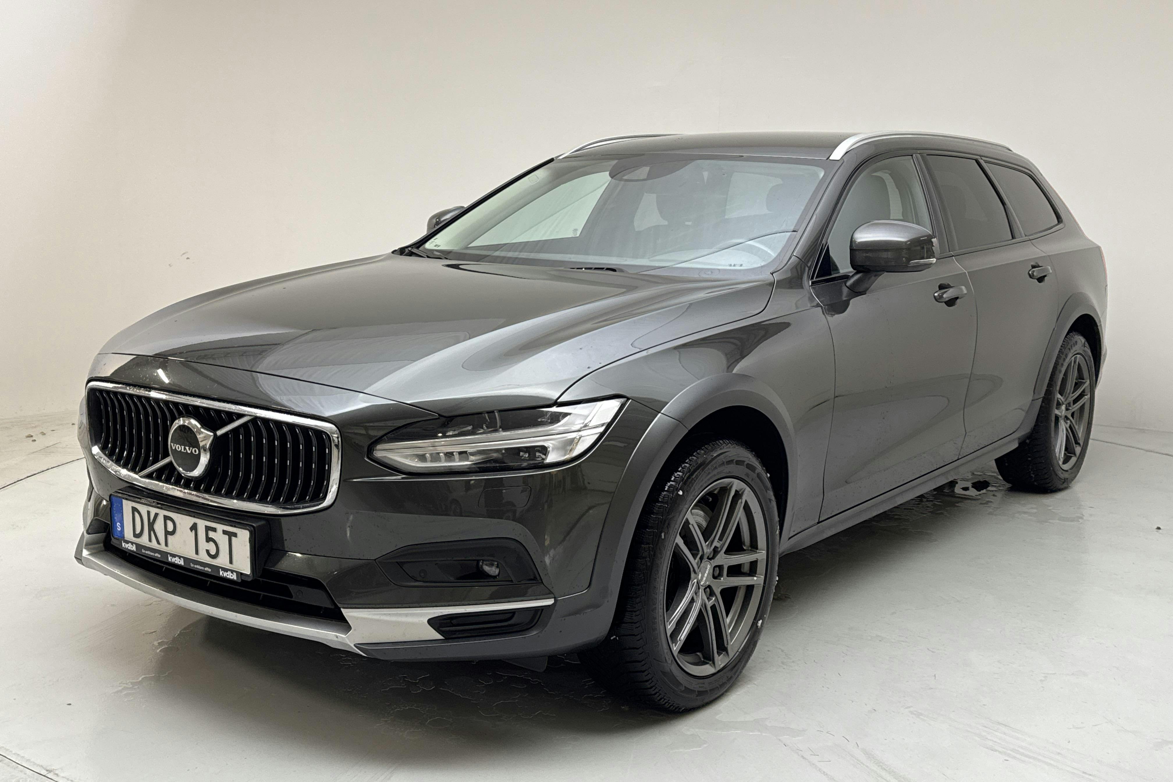 Presentation photo 1 of 17: Volvo V90 B4 Cross Country AWD Mildhybrid, Diesel (197hk) - 147 200 km - Automatic - Dark Grey - 2021