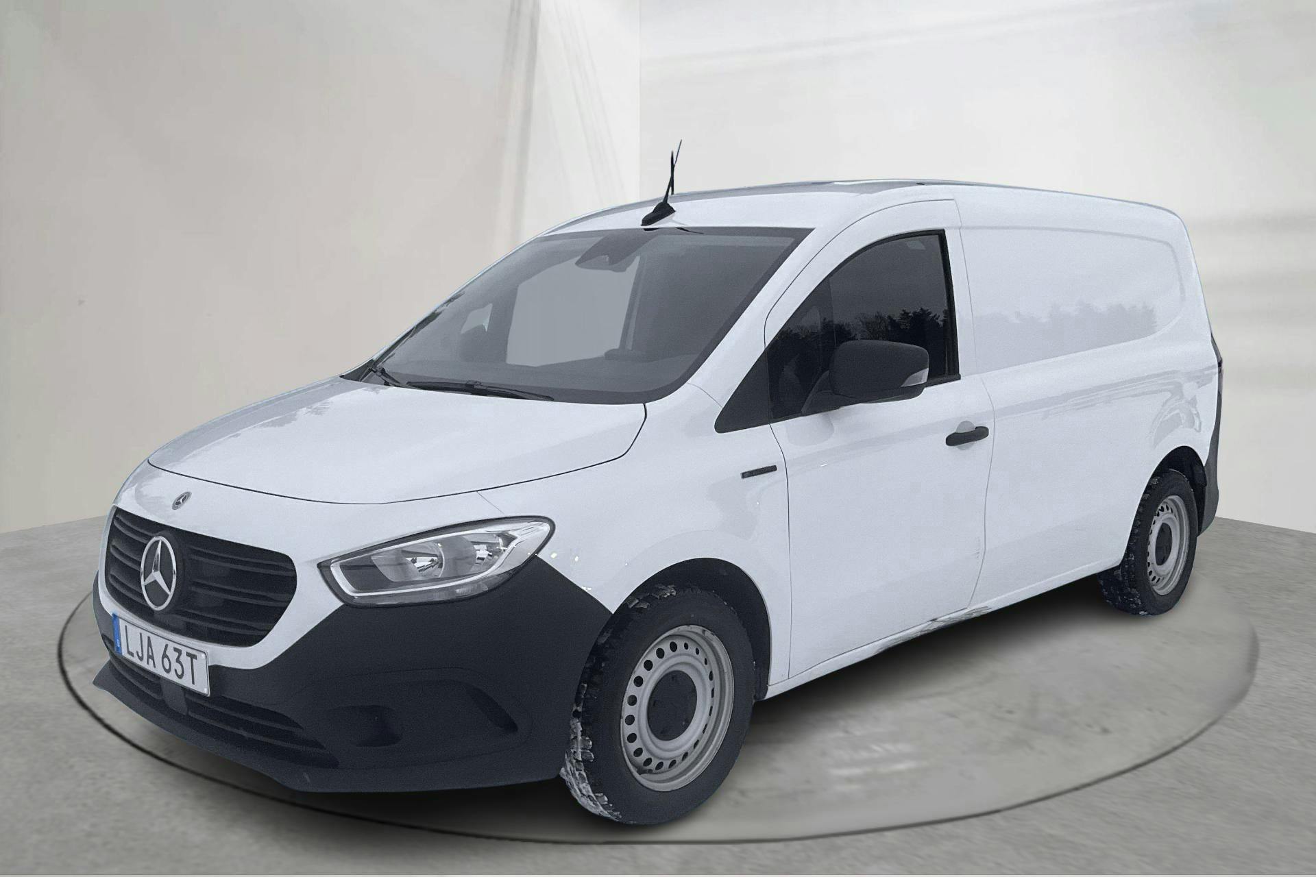 Presentation photo 1 of 15: Mercedes eCitan Skåp 45kWh (122hk) - 9 980 km - Automatic - white - 2024