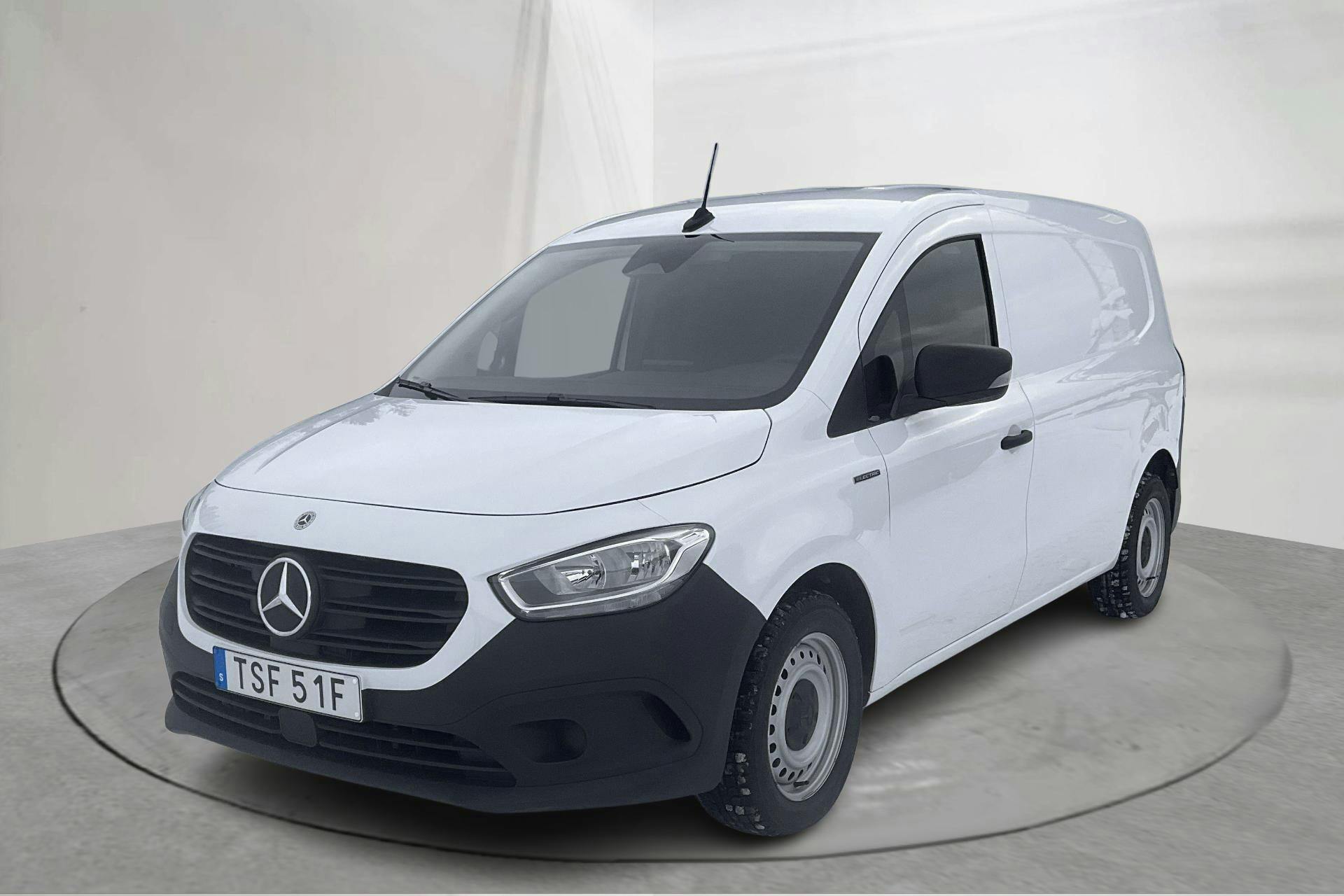 Præsentationsfoto 1 af 14: Mercedes eCitan Skåp 45kWh (122hk) - 4 600 kilometer - Salgsautomat - Hvid - 2024