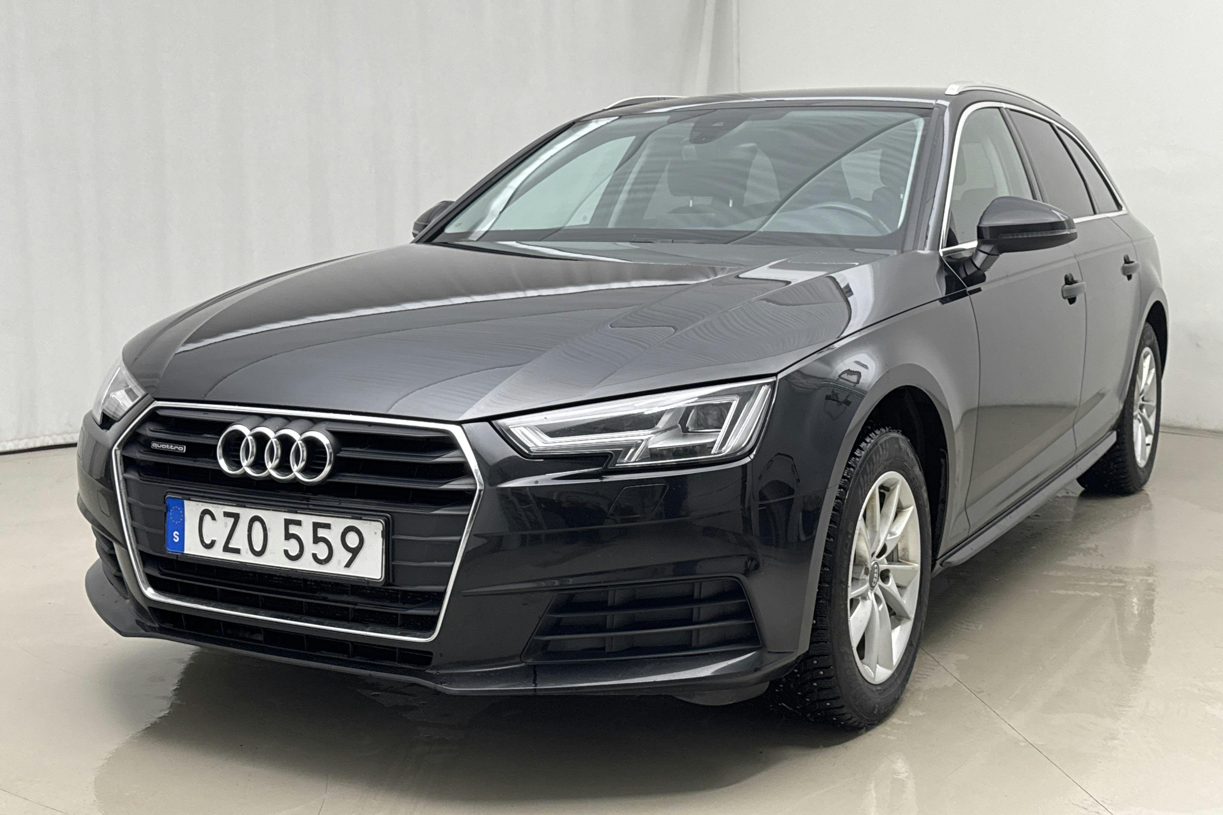 Presentation photo 1 of 16: Audi A4 2.0 TDI Avant quattro (190hk) - 153 170 km - Automatic - black - 2016