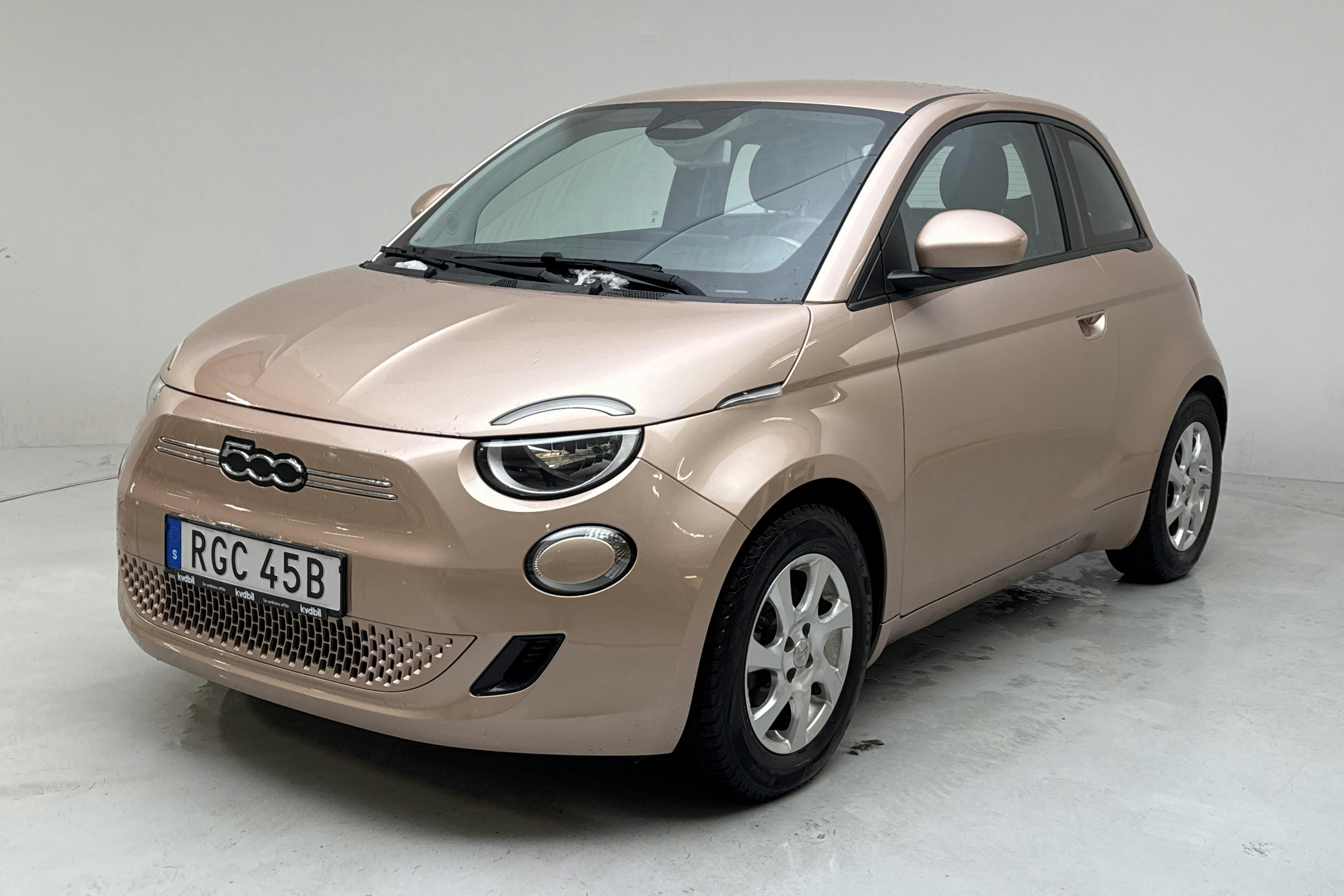 Presentationsfoto 1 av 15: Fiat 500e (118hk) - 6 033 mil - Automat - röd - 2022