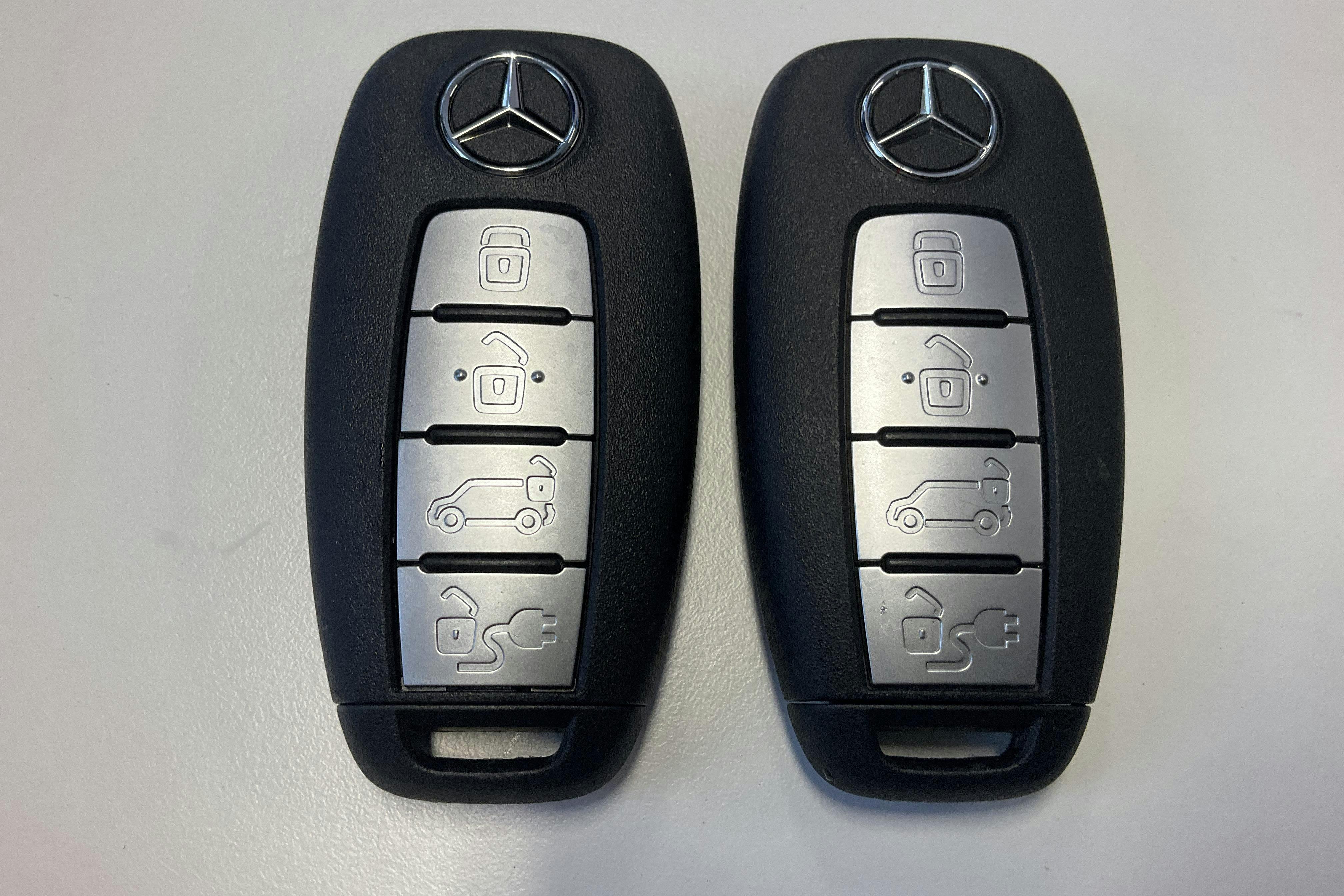 Præsentationsfoto 14 af 14: Mercedes eCitan Skåp 45kWh (122hk) - 7 610 kilometer - Salgsautomat - Hvid - 2024