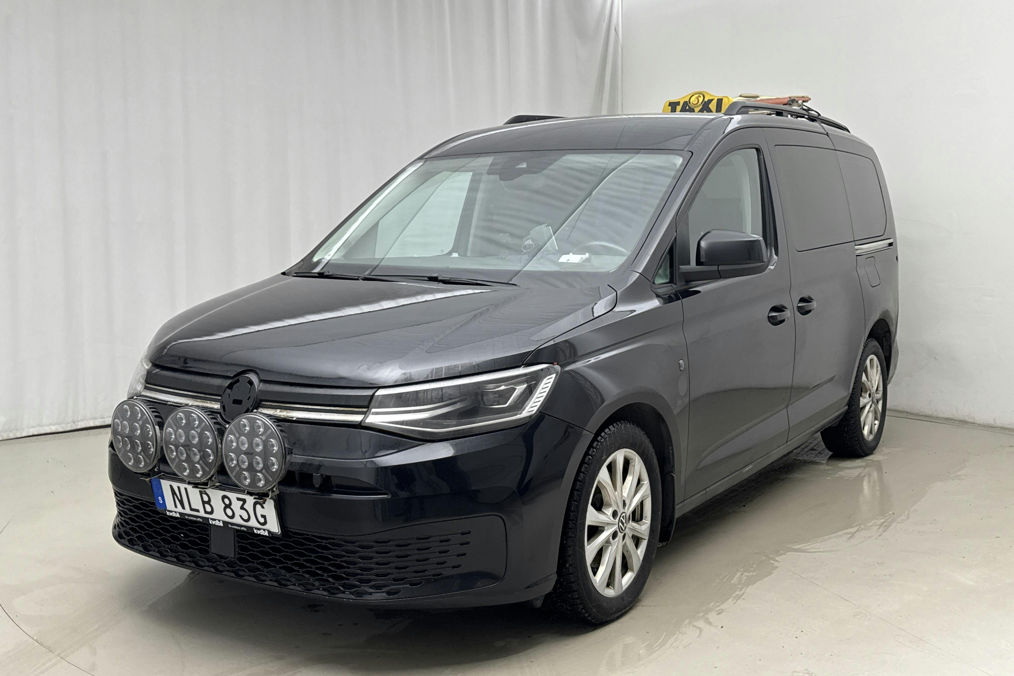 Presentation photo 1 of 14: VW Caddy Maxi 2.0 TDI (122hk) - 356 600 km - Automatic - black - 2022