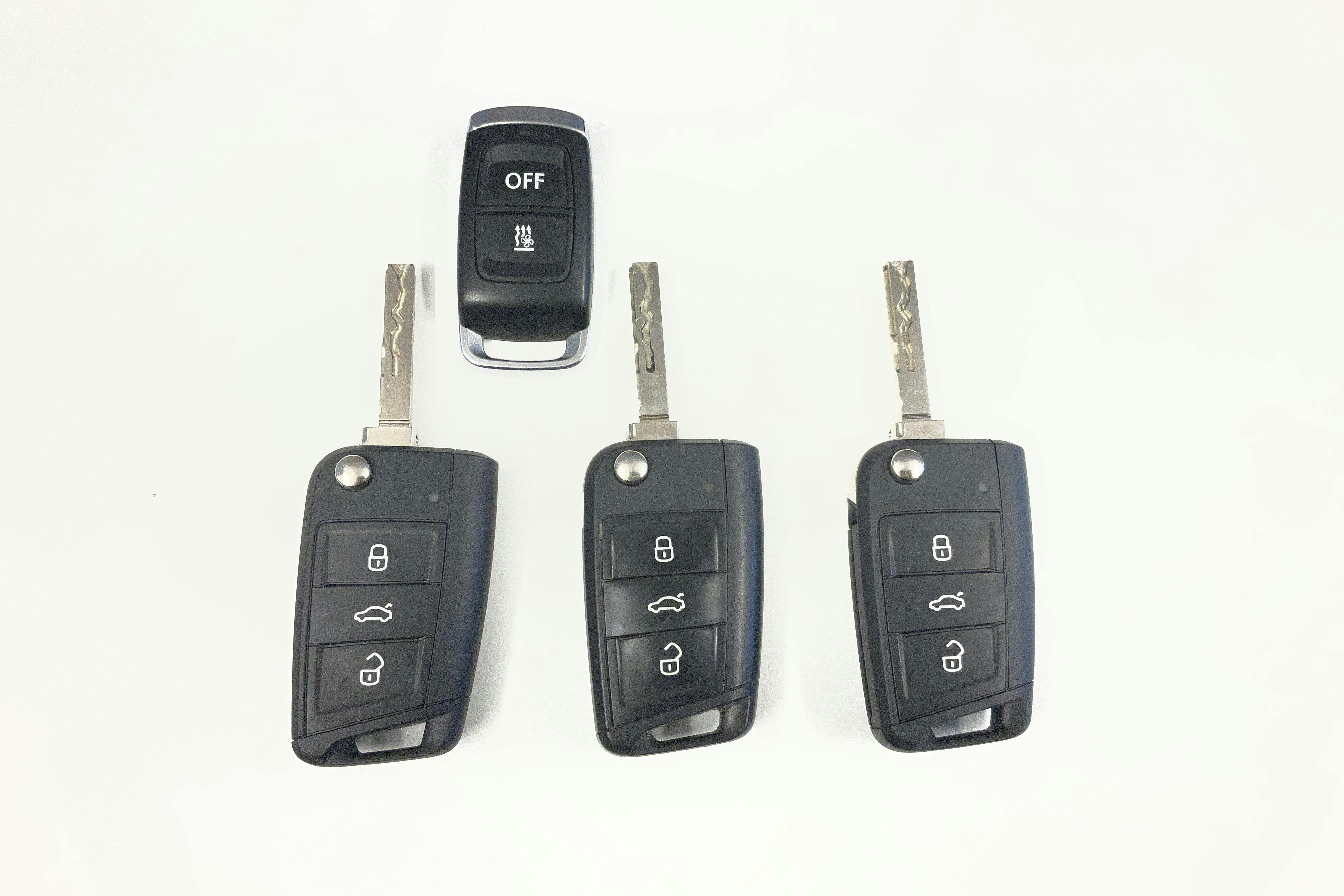 Presentation photo 14 of 14: VW Caddy Maxi 2.0 TDI (122hk) - 356 600 km - Automatic - black - 2022