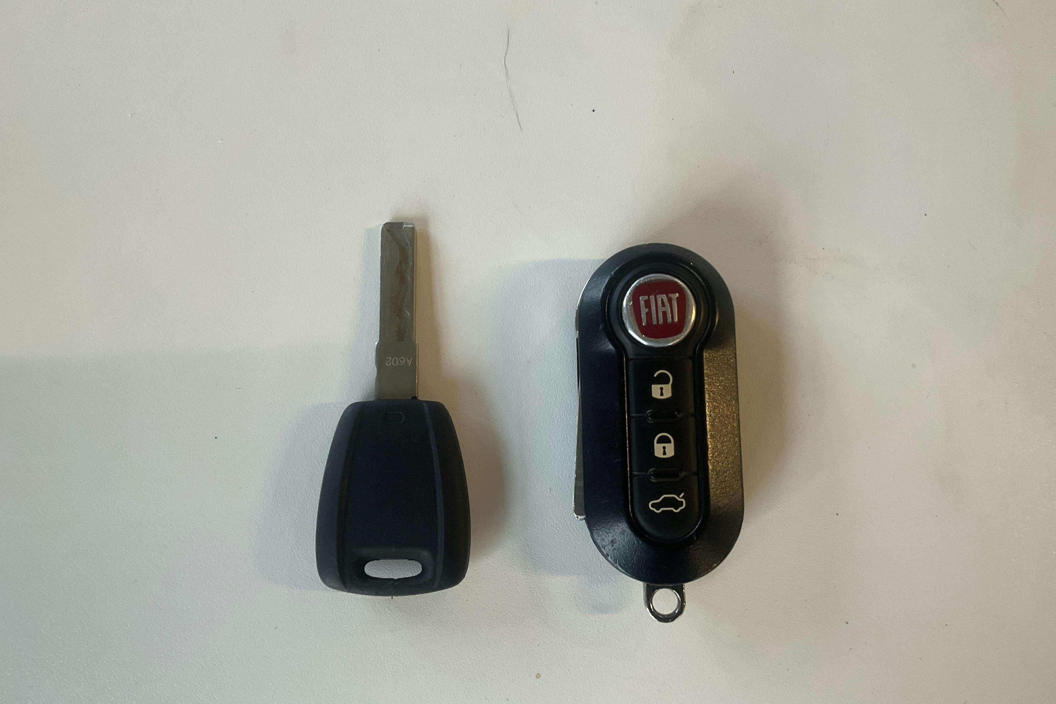 Presentation photo 14 of 14: Fiat 500 1.2 (69hk) - 100 500 km - Manual - white - 2017