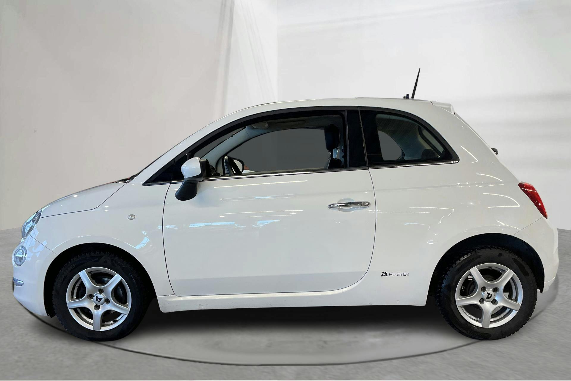 Presentation photo 2 of 14: Fiat 500 1.2 (69hk) - 100 500 km - Manual - white - 2017