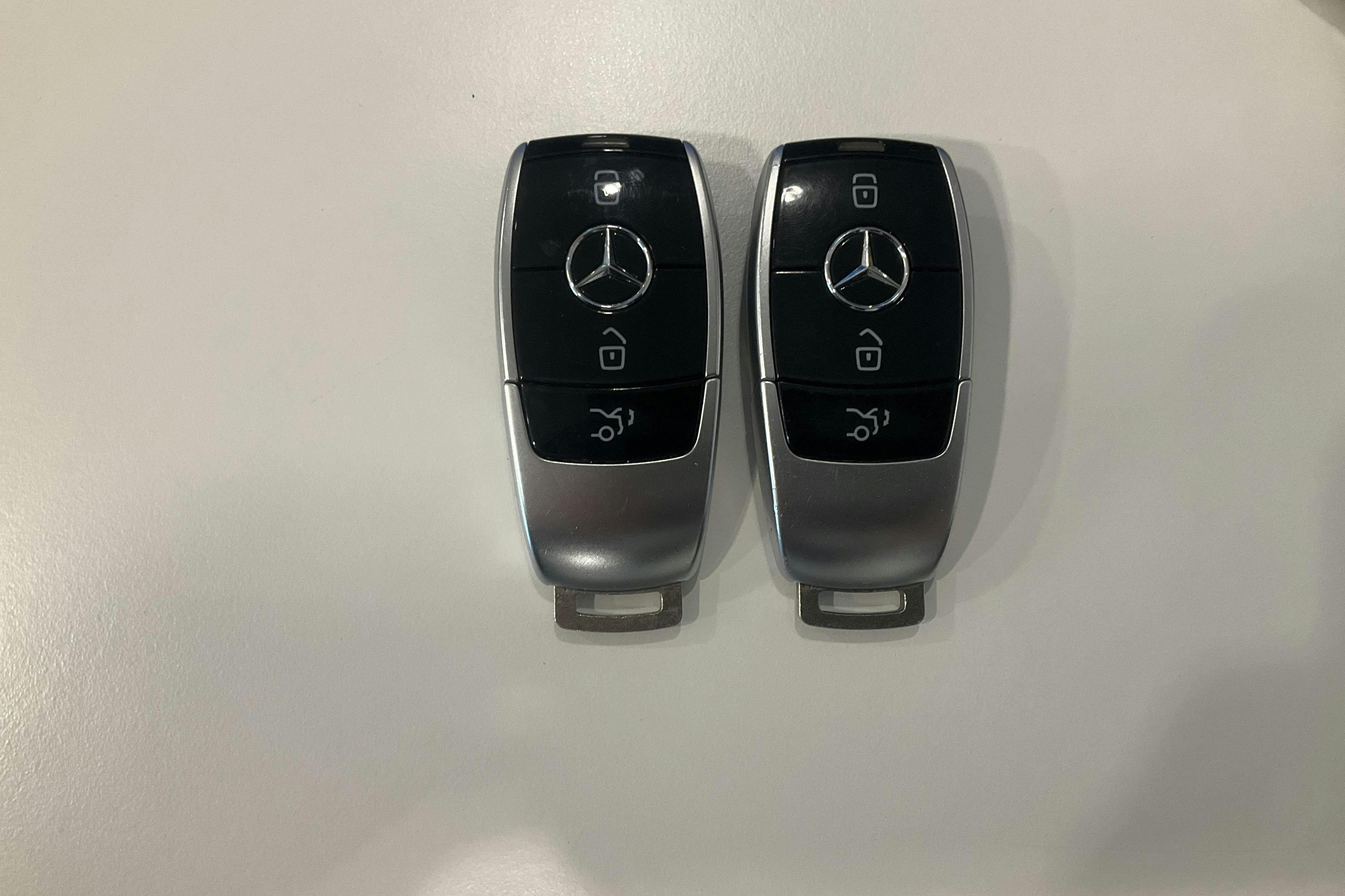 Presentation photo 28 of 28: Mercedes E 43 AMG 4MATIC Sedan W213 (401hk) - 55 360 km - Automatic - Dark Green - 2018