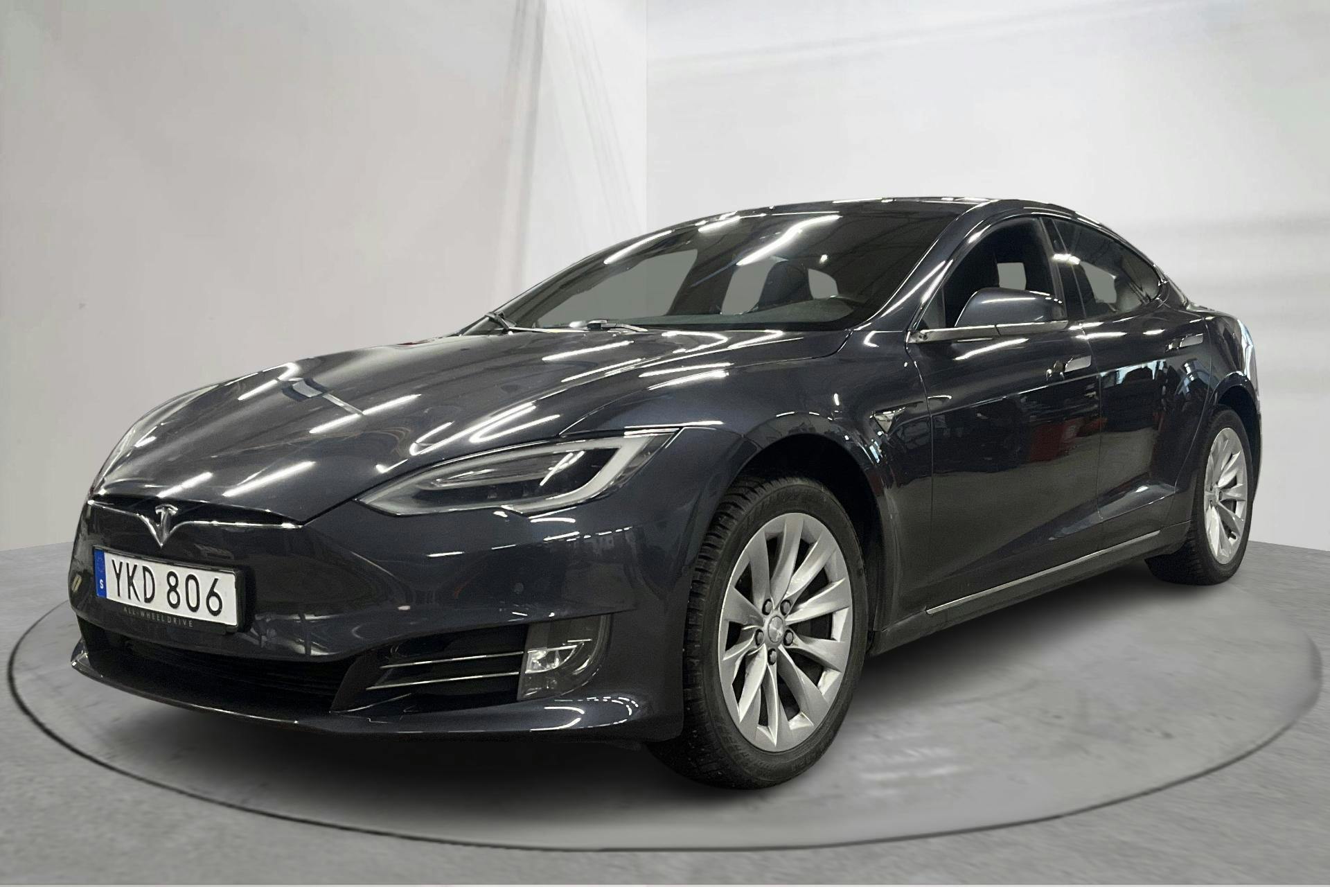 Presentationsfoto 1 av 17: Tesla Model S 75 - 16 394 mil - Automat - grå - 2017
