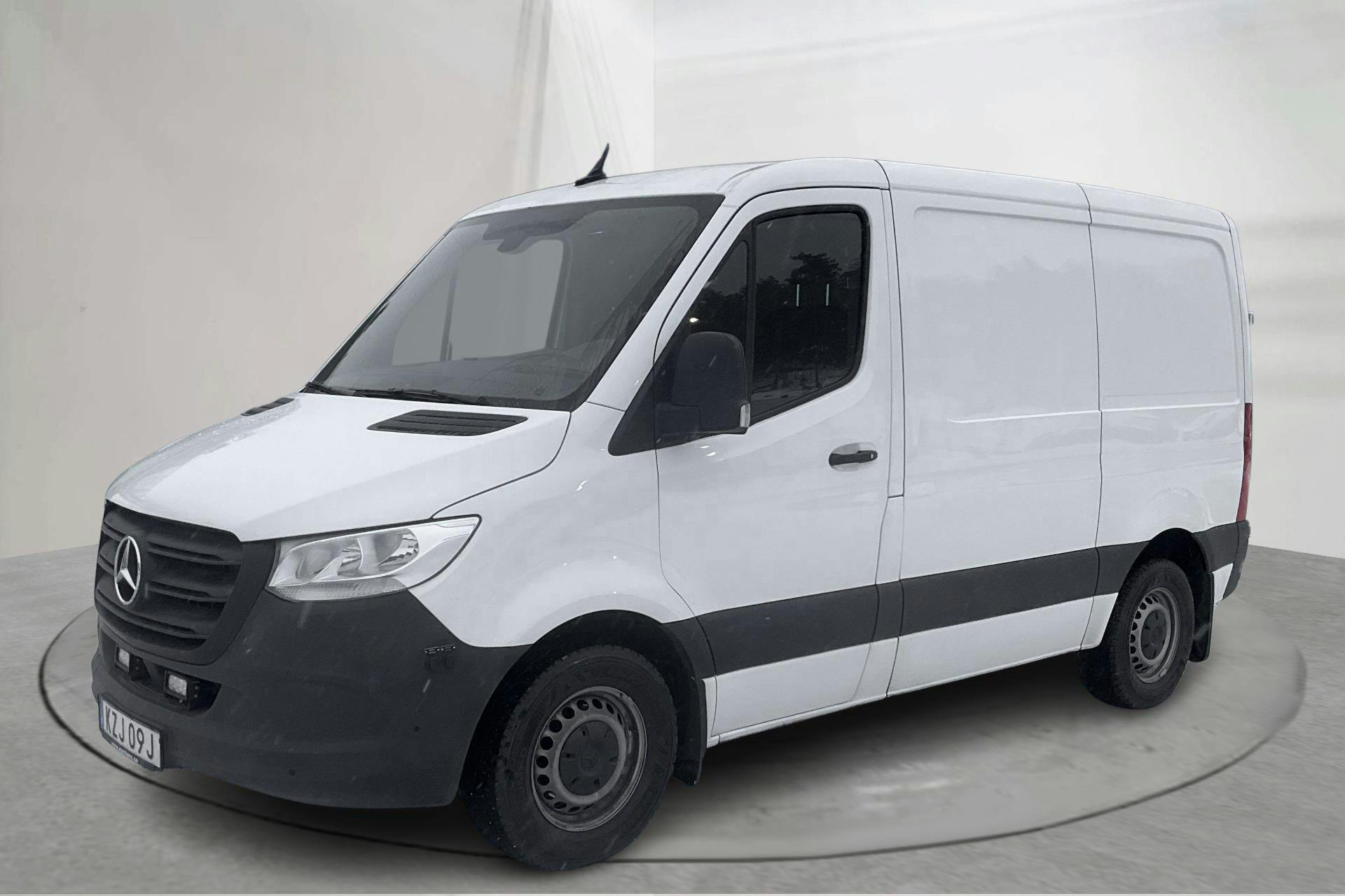 Presentationsfoto 1 av 15: Mercedes Sprinter 317 CDI Skåp RWD (170hk) - 25 295 mil - Automat - vit - 2024