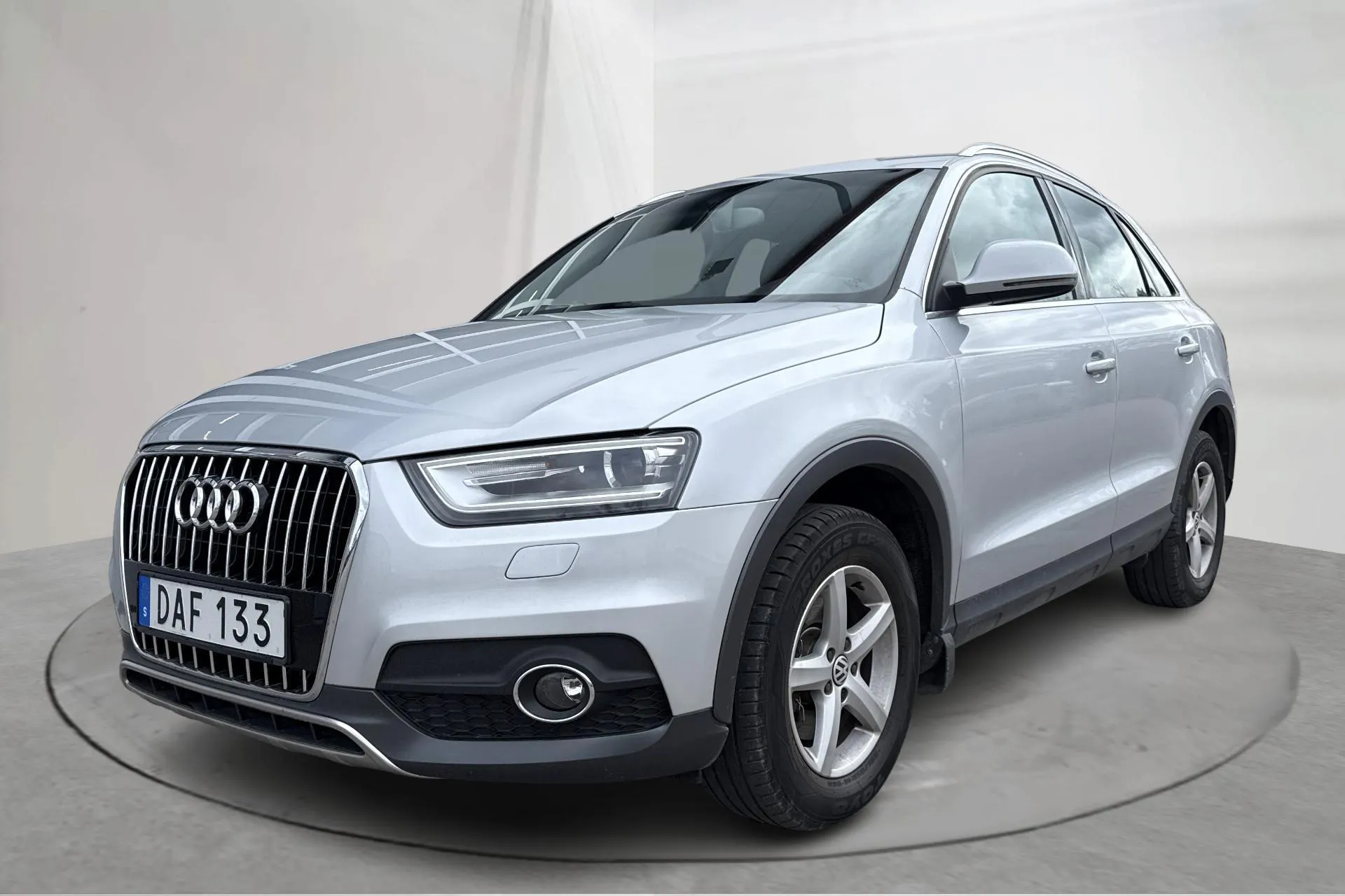 Presentation photo 1 of 14: Audi Q3 2.0 TDI quattro (140hk) - 135 760 km - Manual - silver - 2014