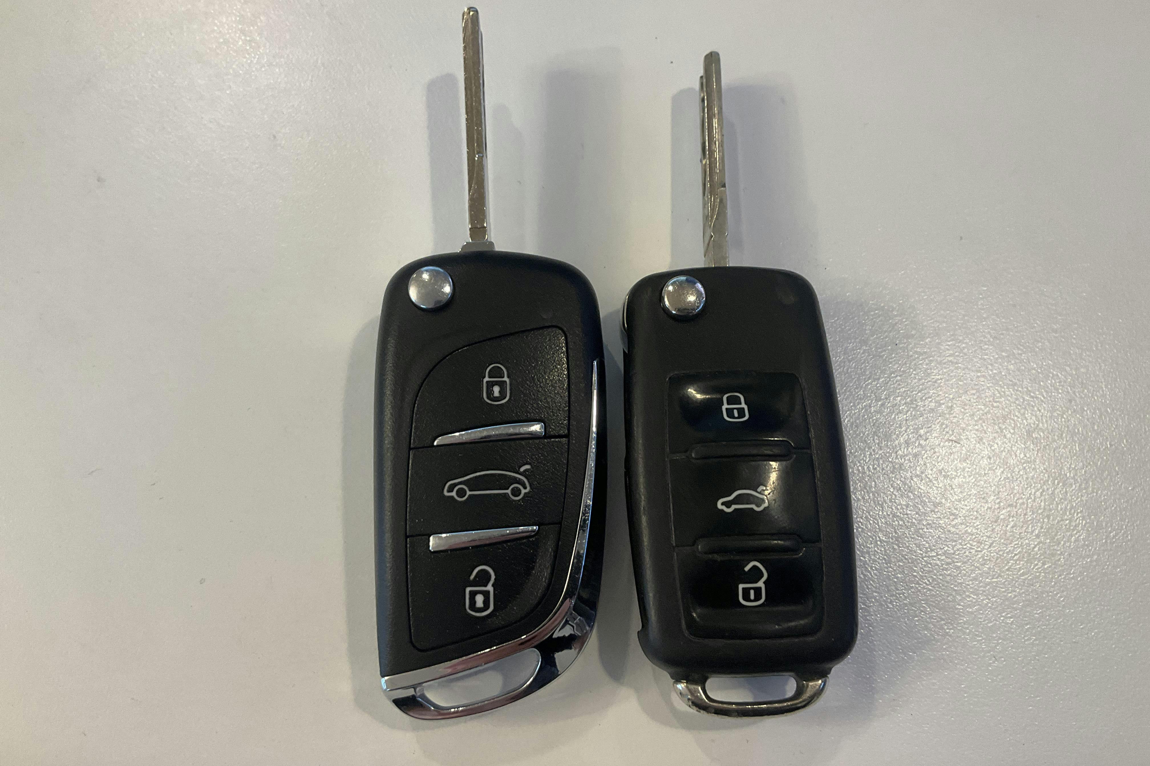 Presentation photo 19 of 19: VW Golf VI GTI 2.0 TSI 5dr (211hk) - 228 430 km - Automatic - white - 2011