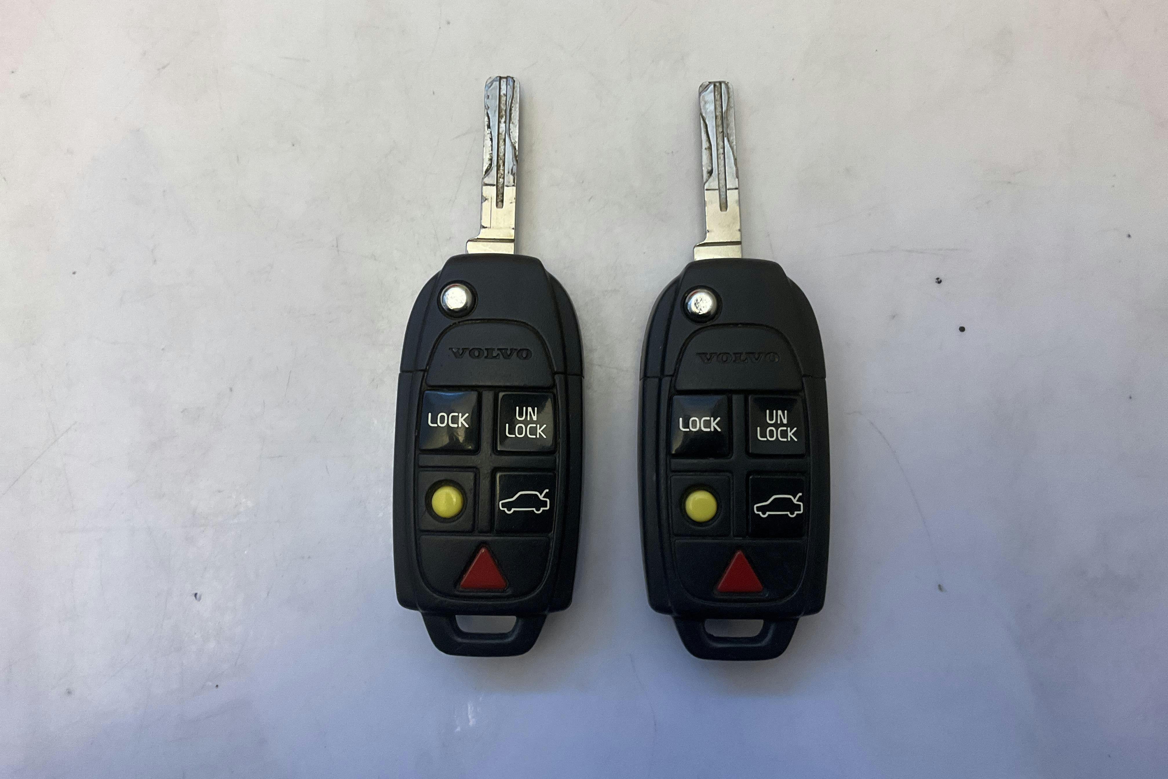 Esittelykuva 12 osoitteesta 12: Volvo V70 2.4 (170hk) - 214 970 km - Automaattinen - sininen - 2008